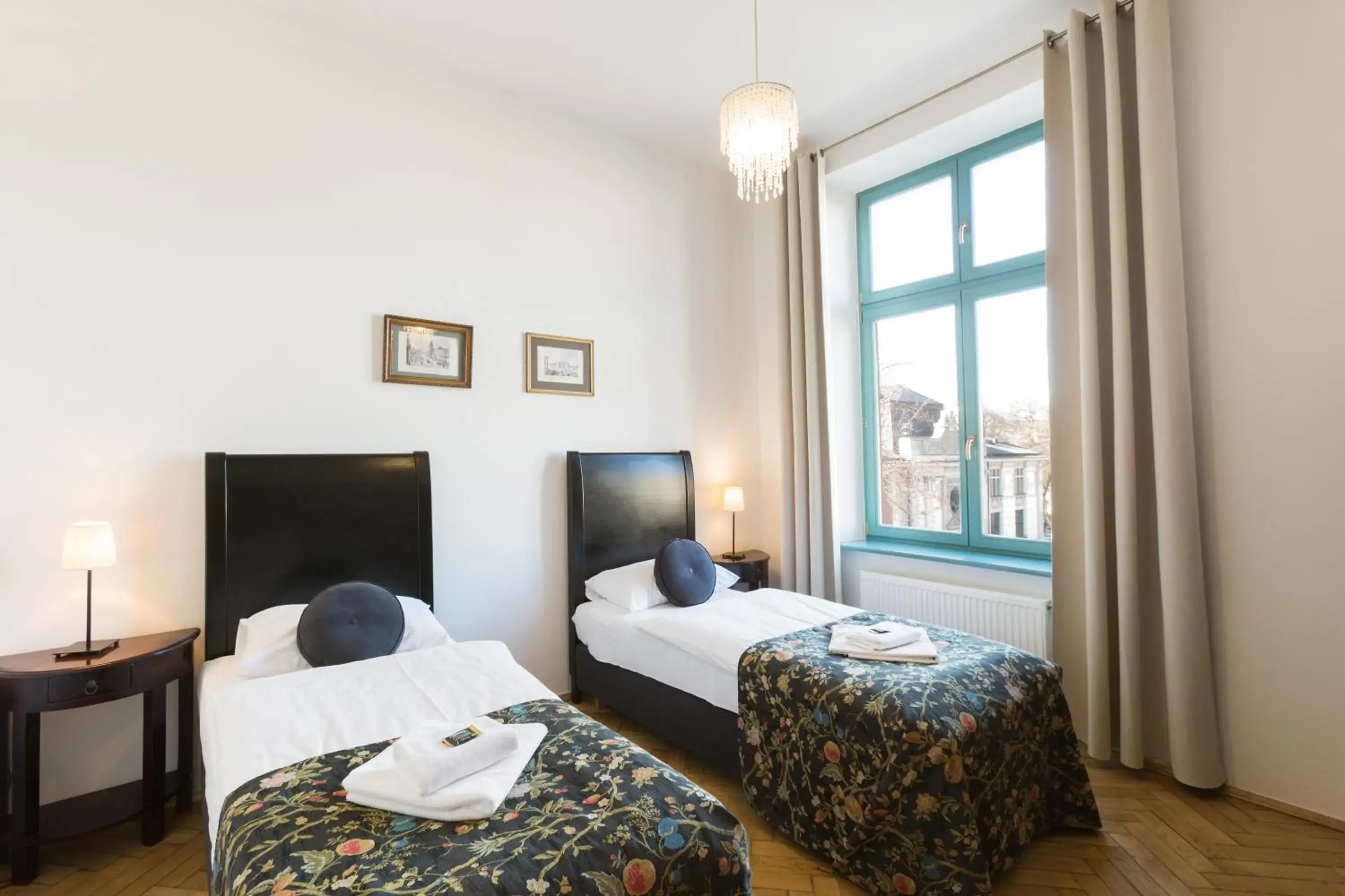 Bed in Antique Apartments Plac Szczepański Bed in Antique Apartments Plac Szczepański