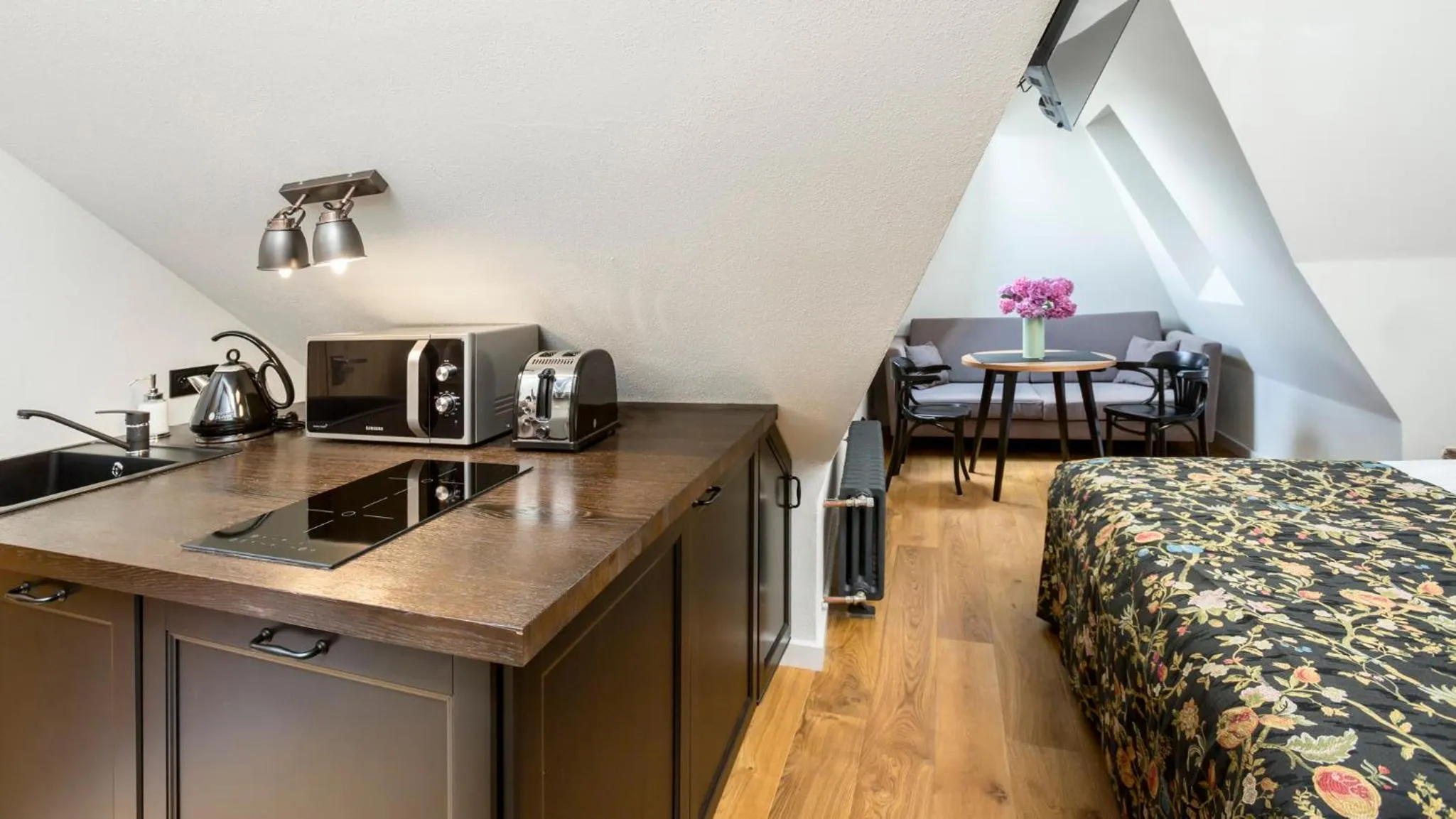 Photo of the whole room, Bed in Antique Apartments Plac Szczepański