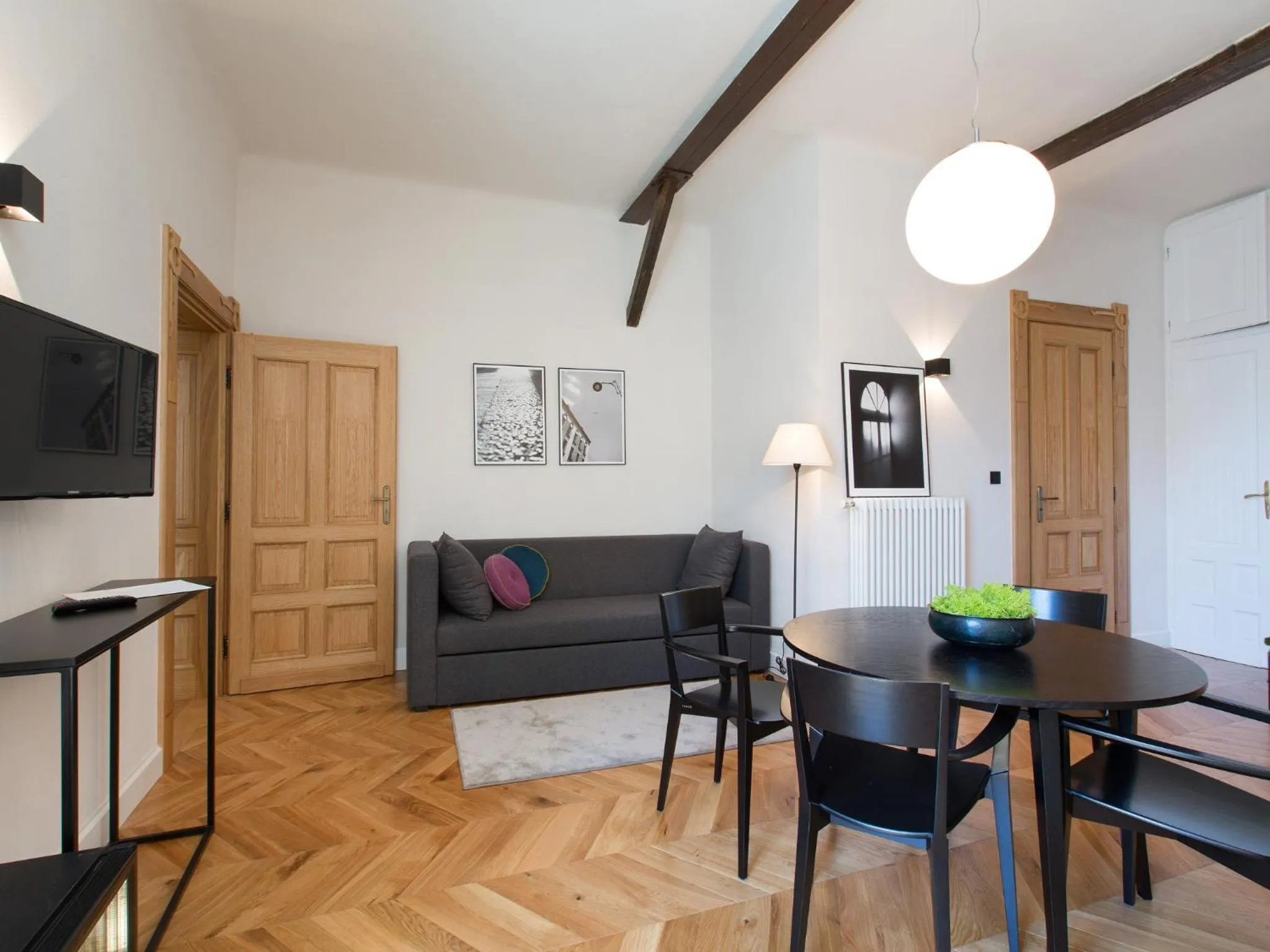 Living room in Antique Apartments Plac Szczepański