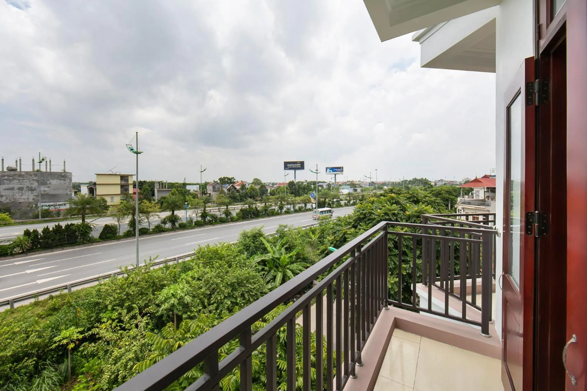 Day in Hanoi Airport Suites Hostel & Travel