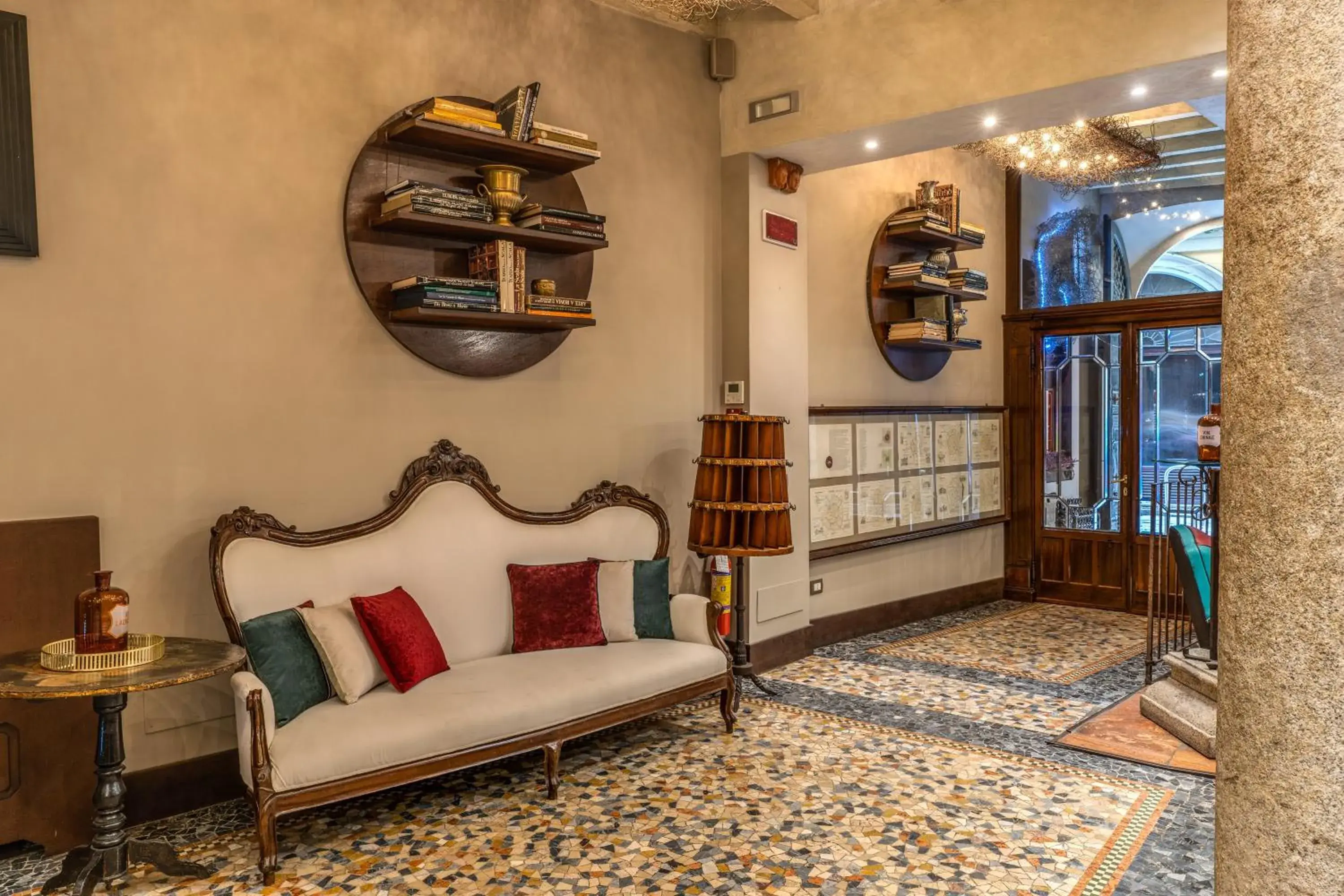 Lobby or reception in Hotel Santa Marta Suites Lobby or reception in Hotel Santa Marta Suites