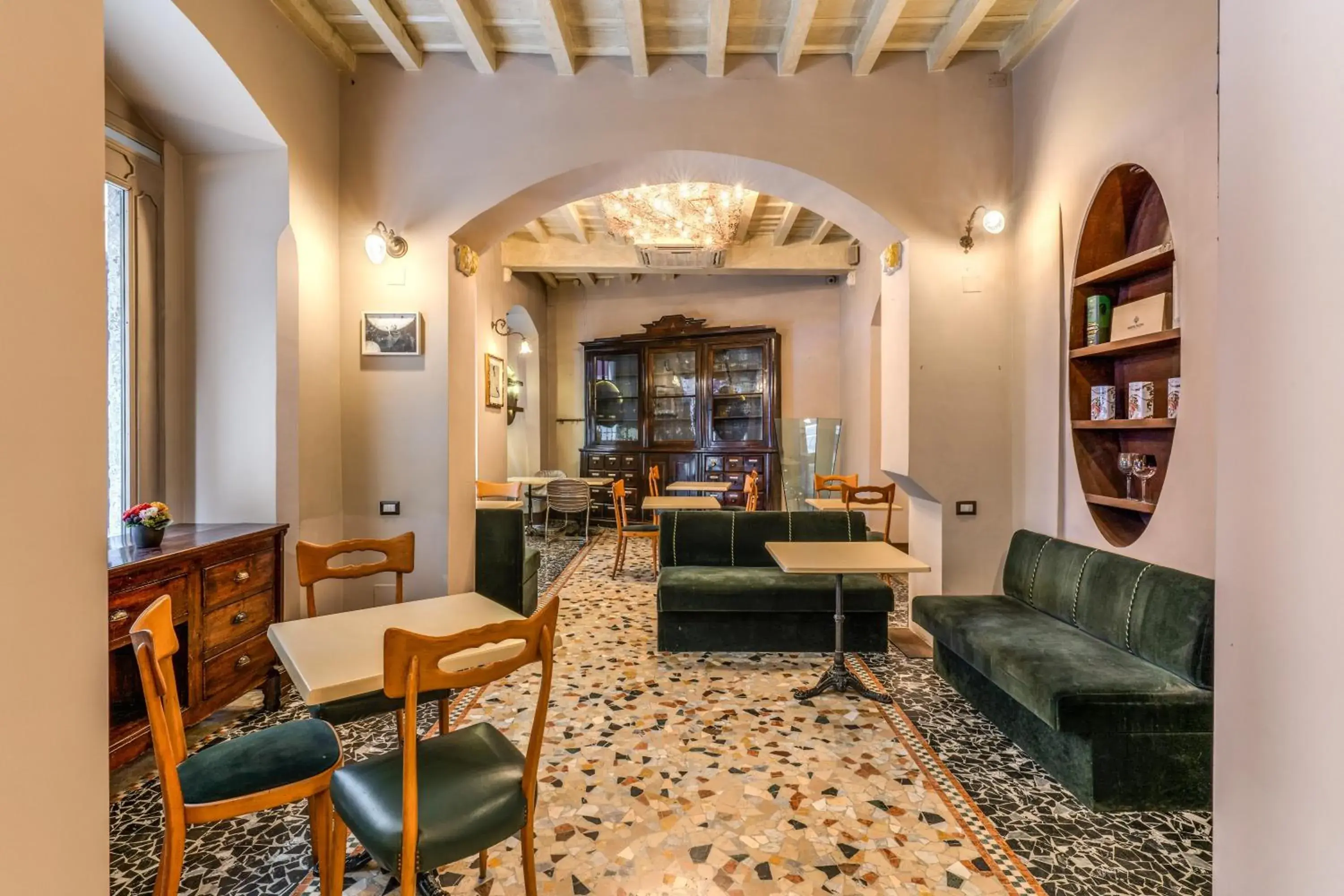 Restaurant/places to eat in Hotel Santa Marta Suites Restaurant/places to eat in Hotel Santa Marta Suites