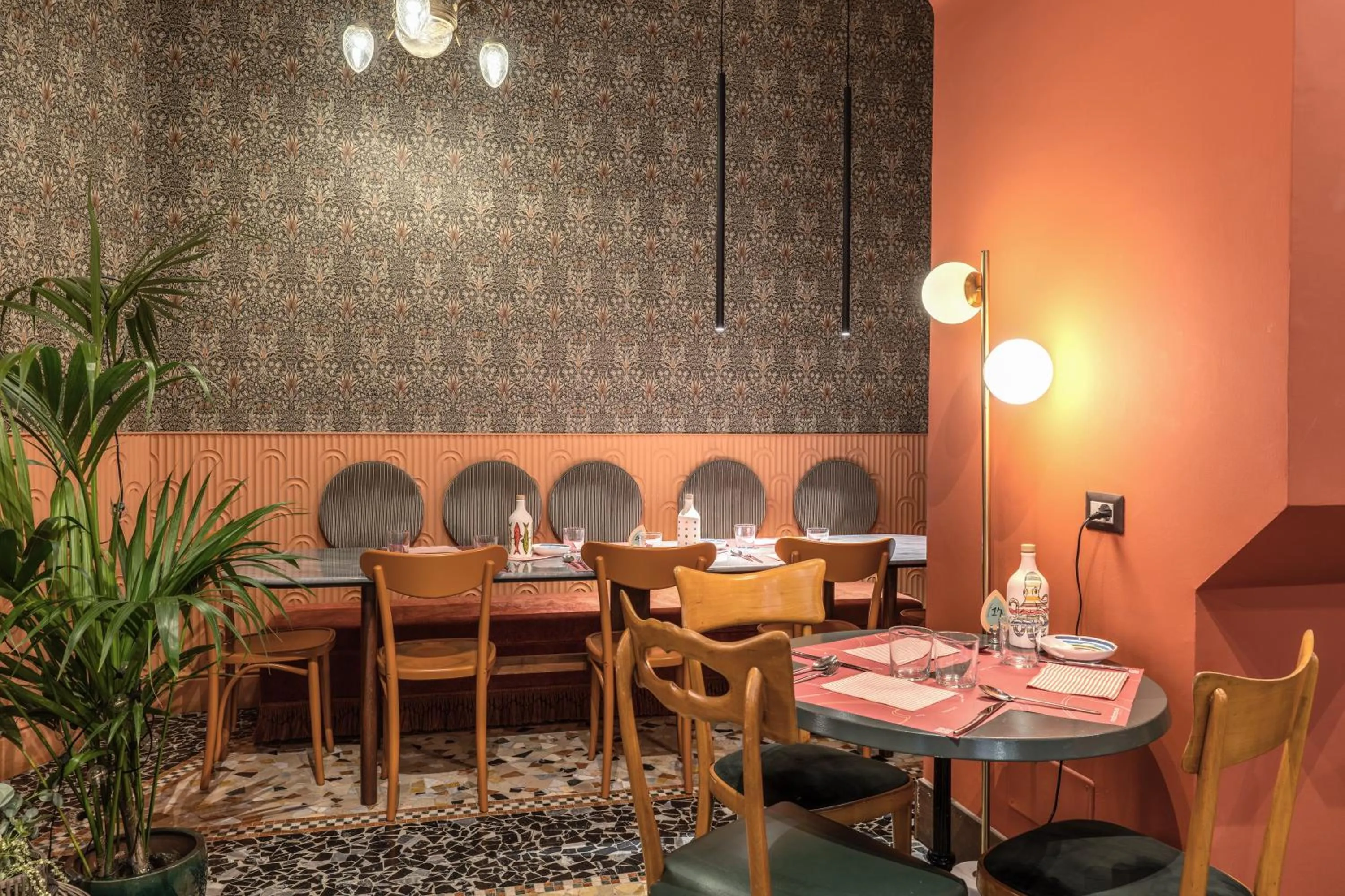 Restaurant/places to eat in Hotel Santa Marta Suites