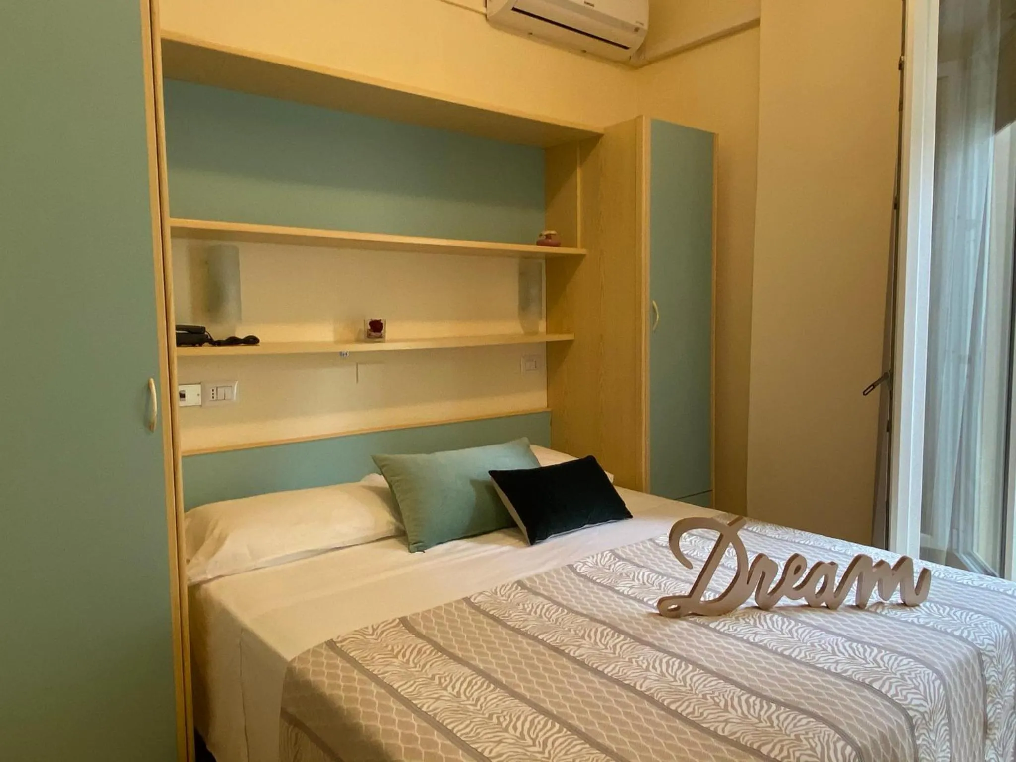 Bedroom in Hotel Jumbo