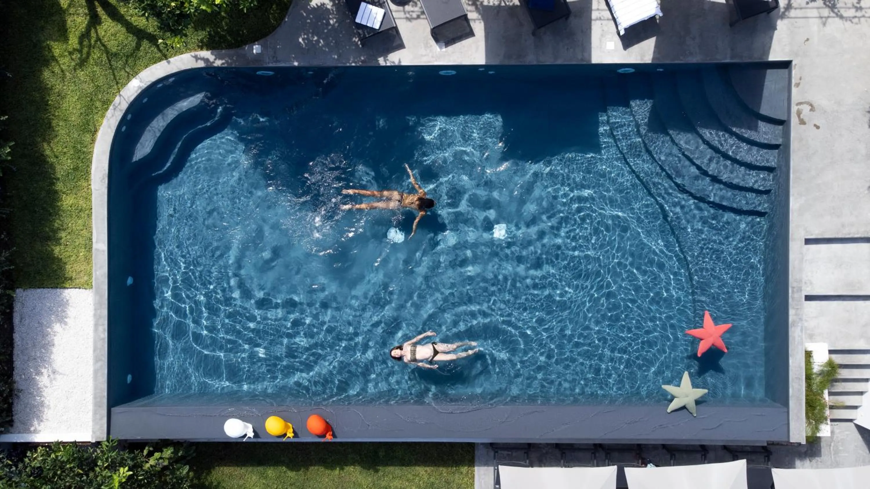 Swimming pool in Frangimare La Segreta