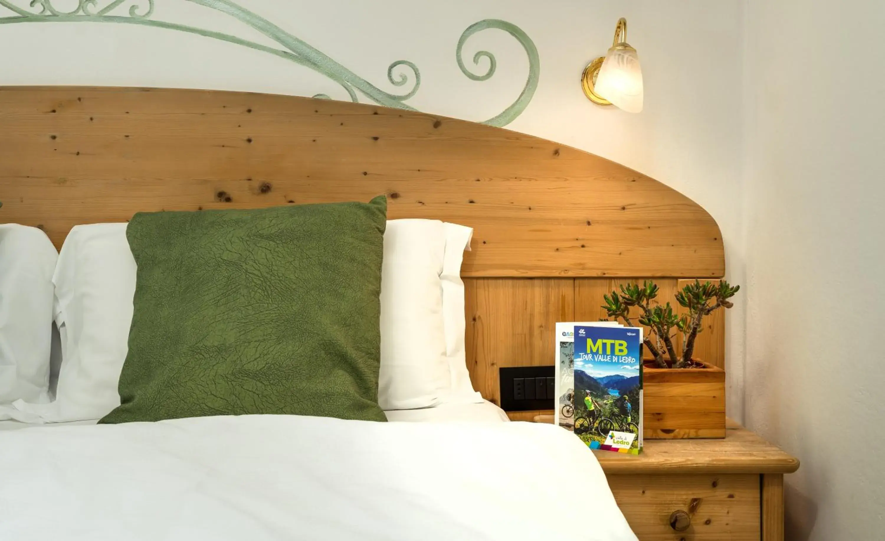 Double or Twin Room with Balcony in Albergo Alla Costa Double or Twin Room with Balcony in Albergo Alla Costa