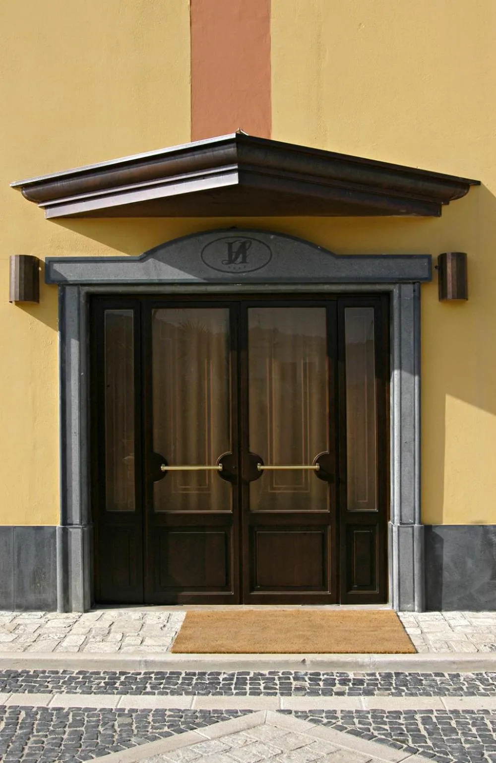 Facade/entrance in Hotel Lemi