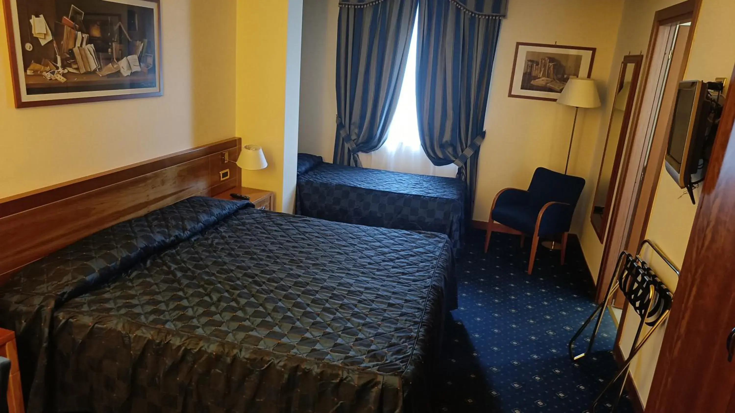 Quadruple Room in Hotel Lemi Quadruple Room in Hotel Lemi