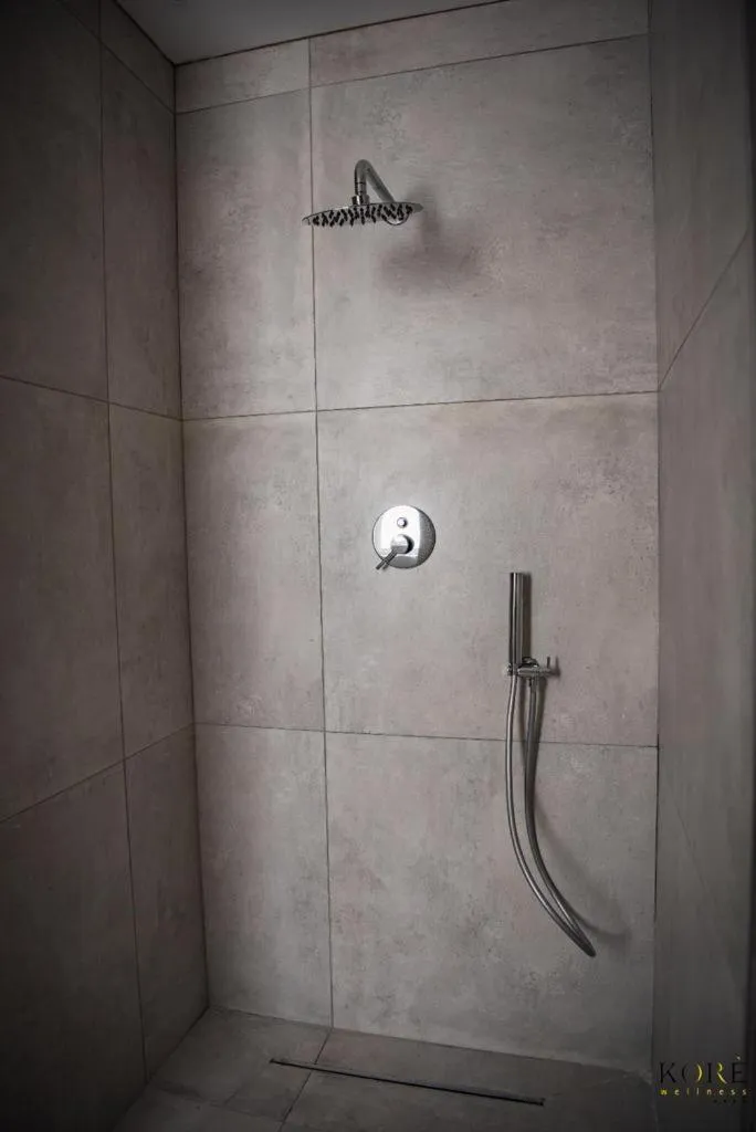 Shower in Korè Hotel