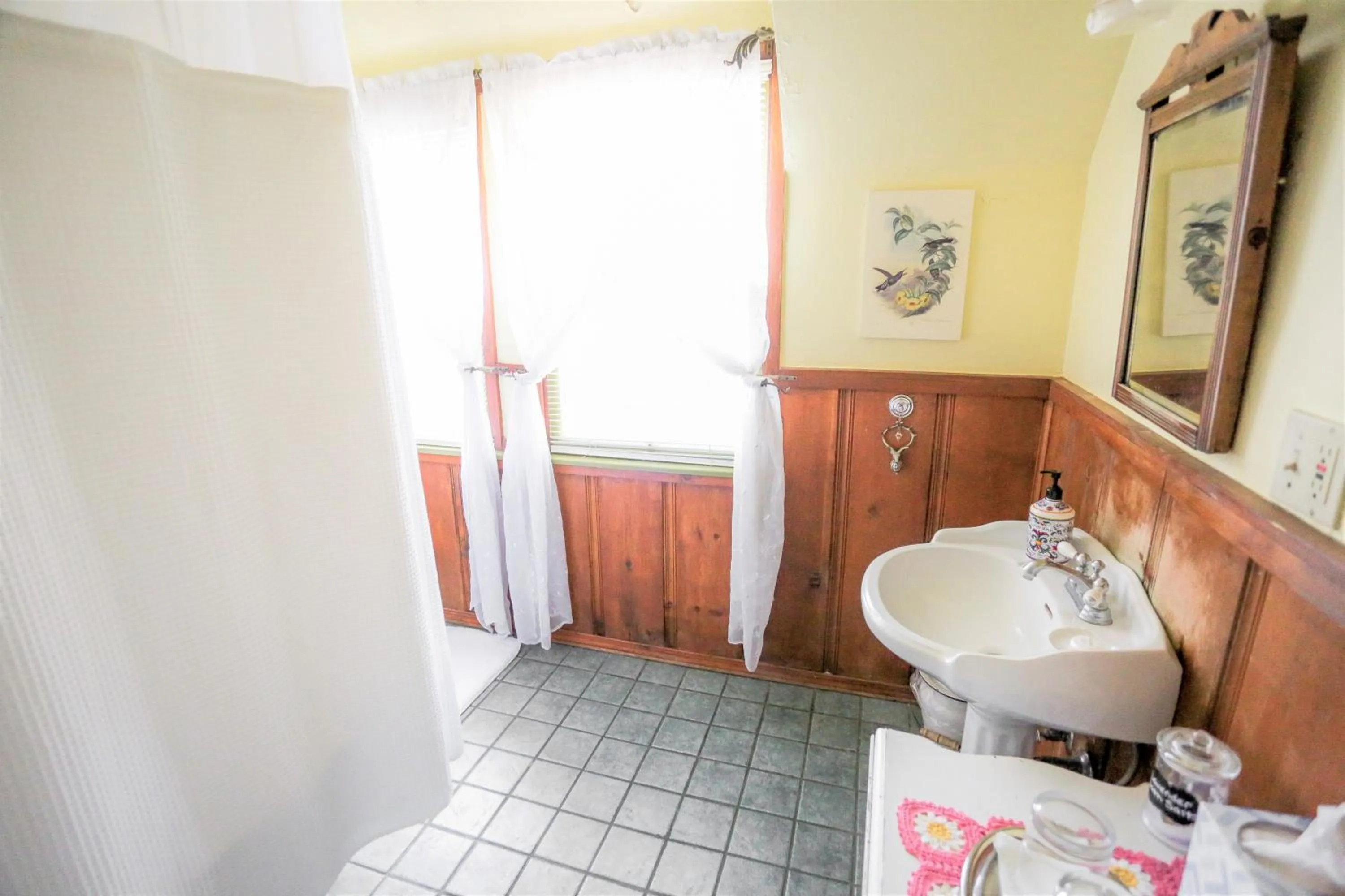 Bathroom in Gold Mountain Manor