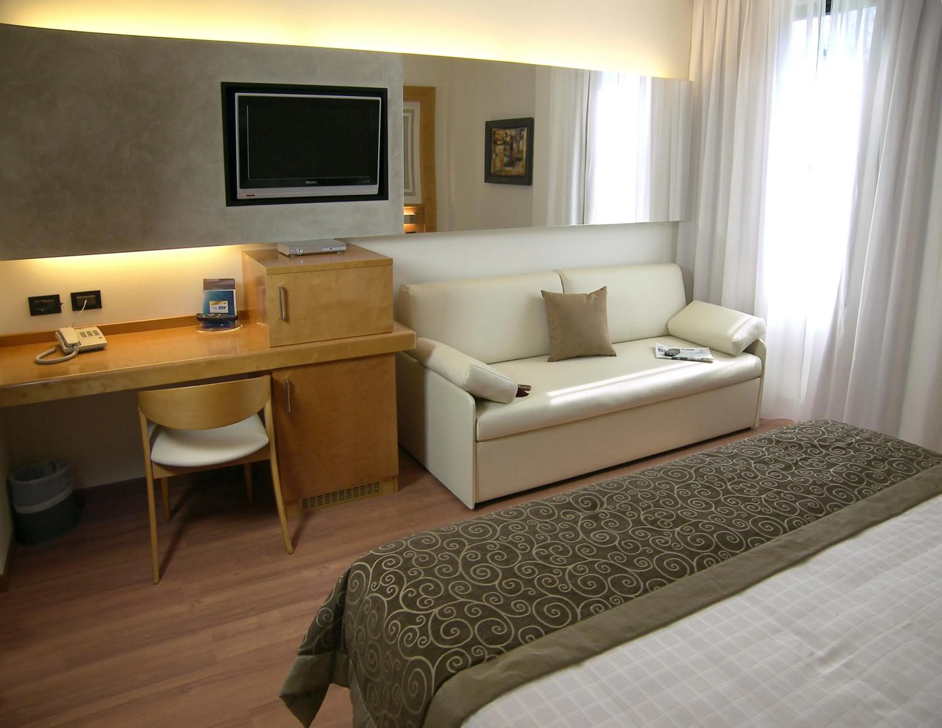 Day, Bed in Hotel President