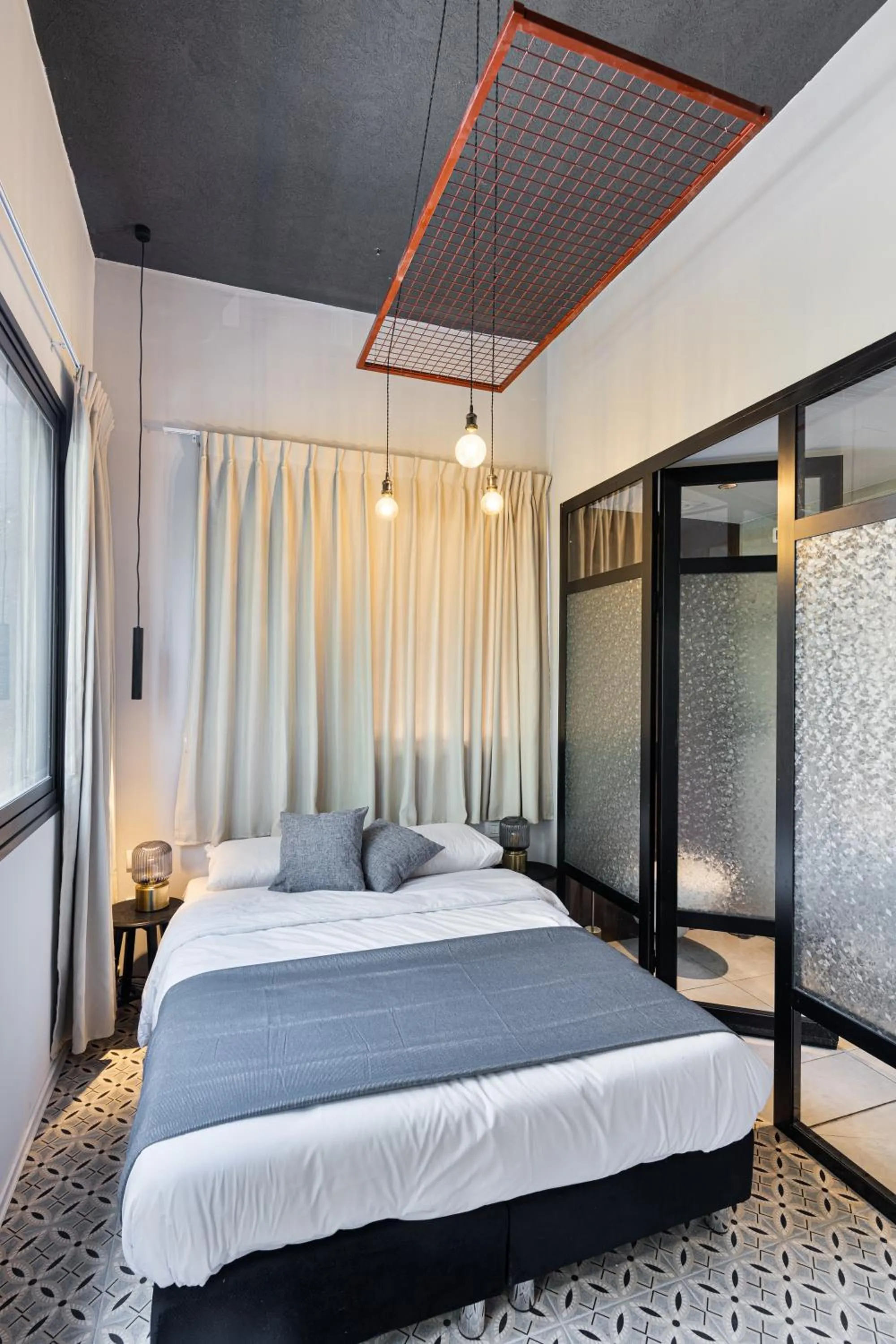 Photo of the whole room, Bed in Levinski Market Hotel