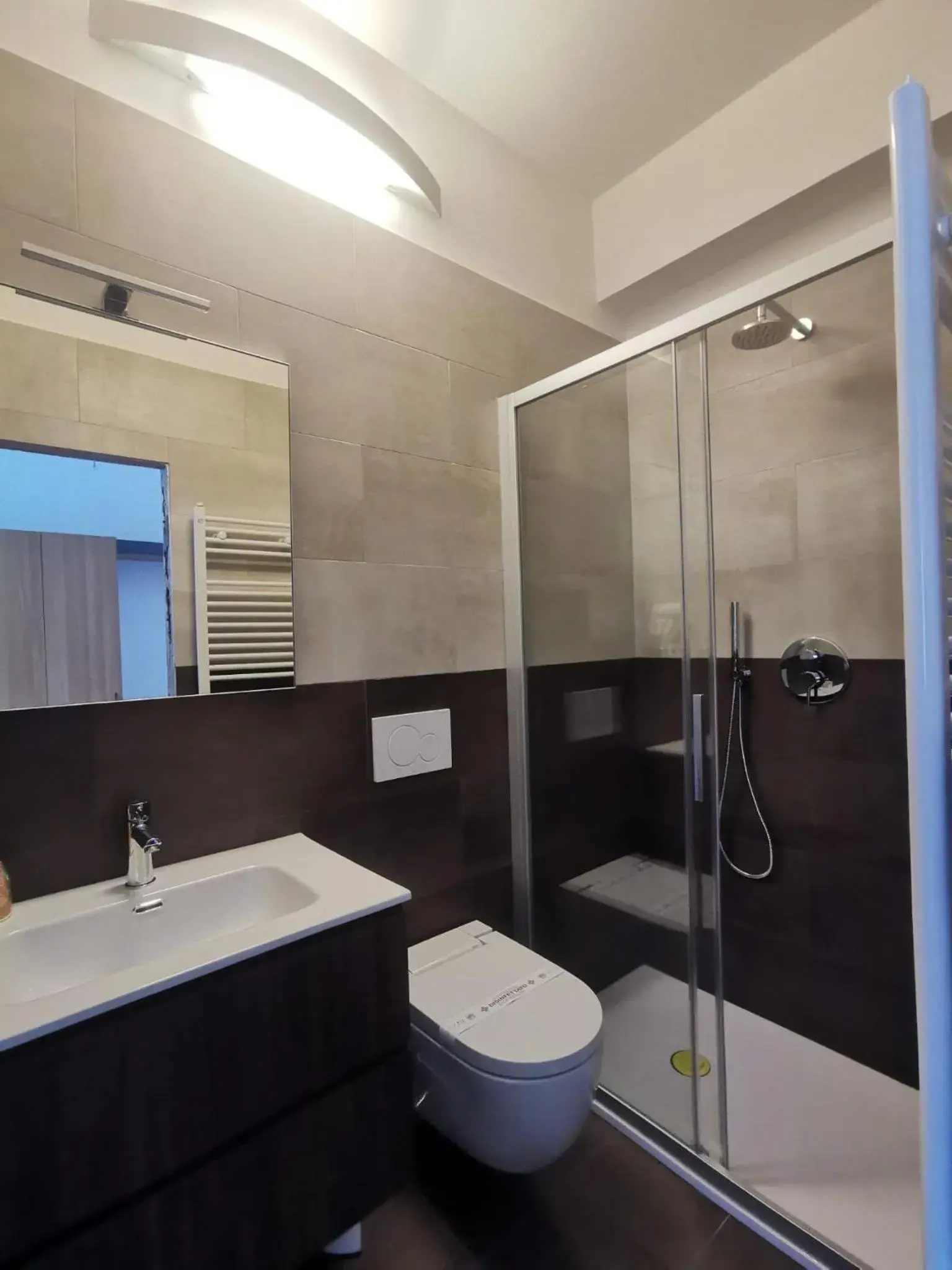 Standard Double Room in Hotel Valdor Standard Double Room in Hotel Valdor