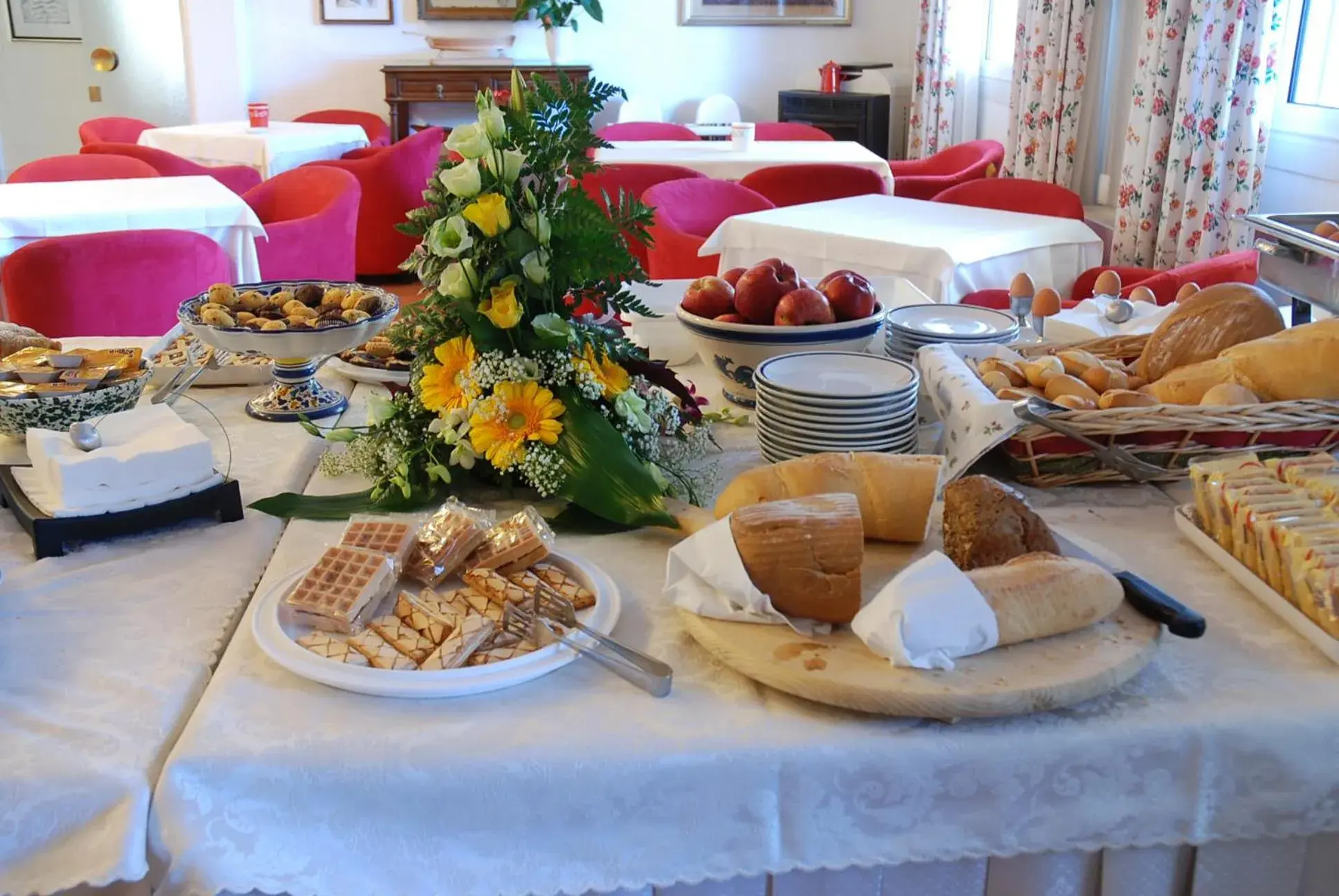 Buffet breakfast in Hotel Valdor Buffet breakfast in Hotel Valdor