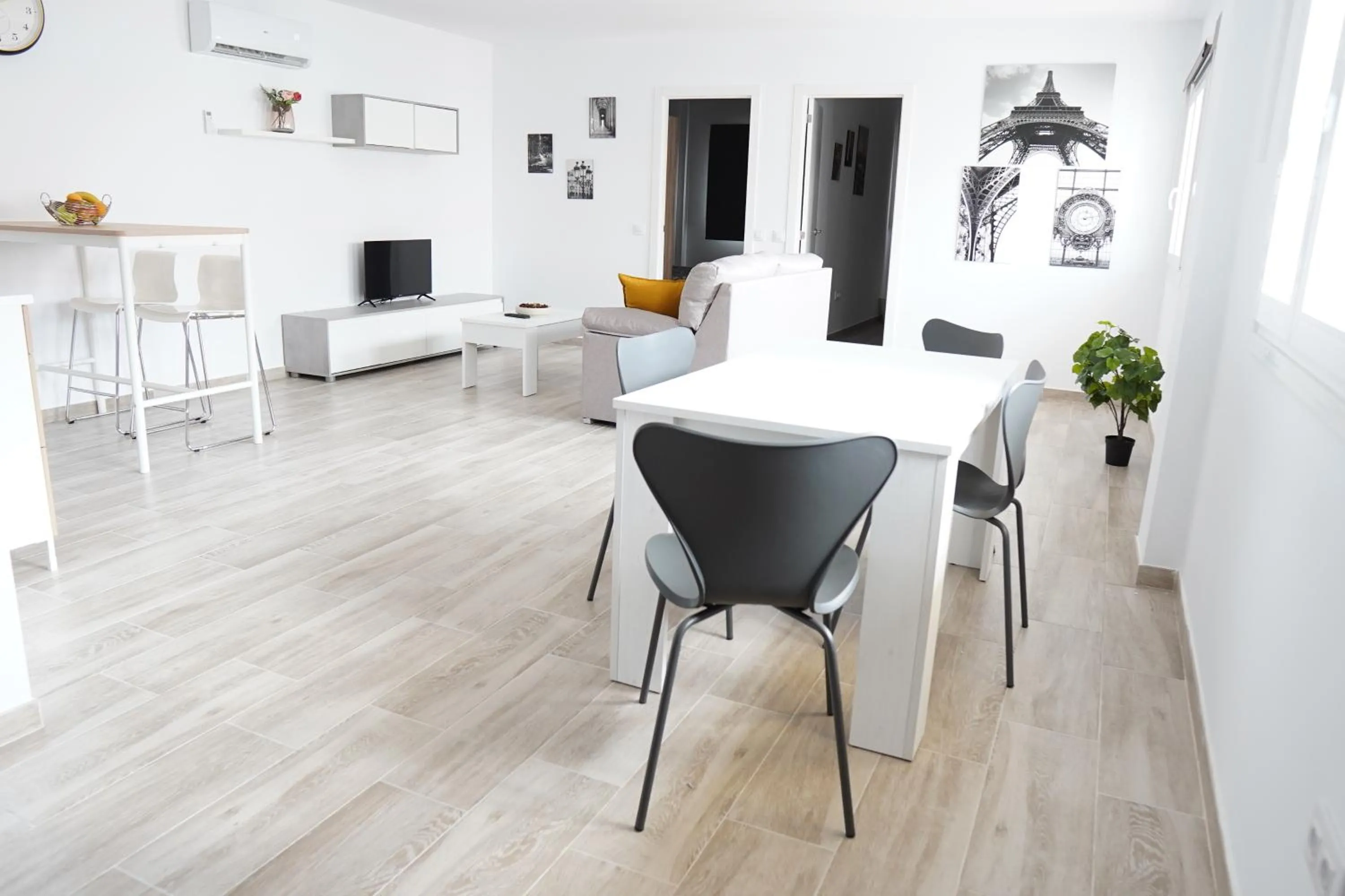 APARTAMENTOS TURÍSTICOS SAN MIGUEL ARCÁNGEL, S.L.