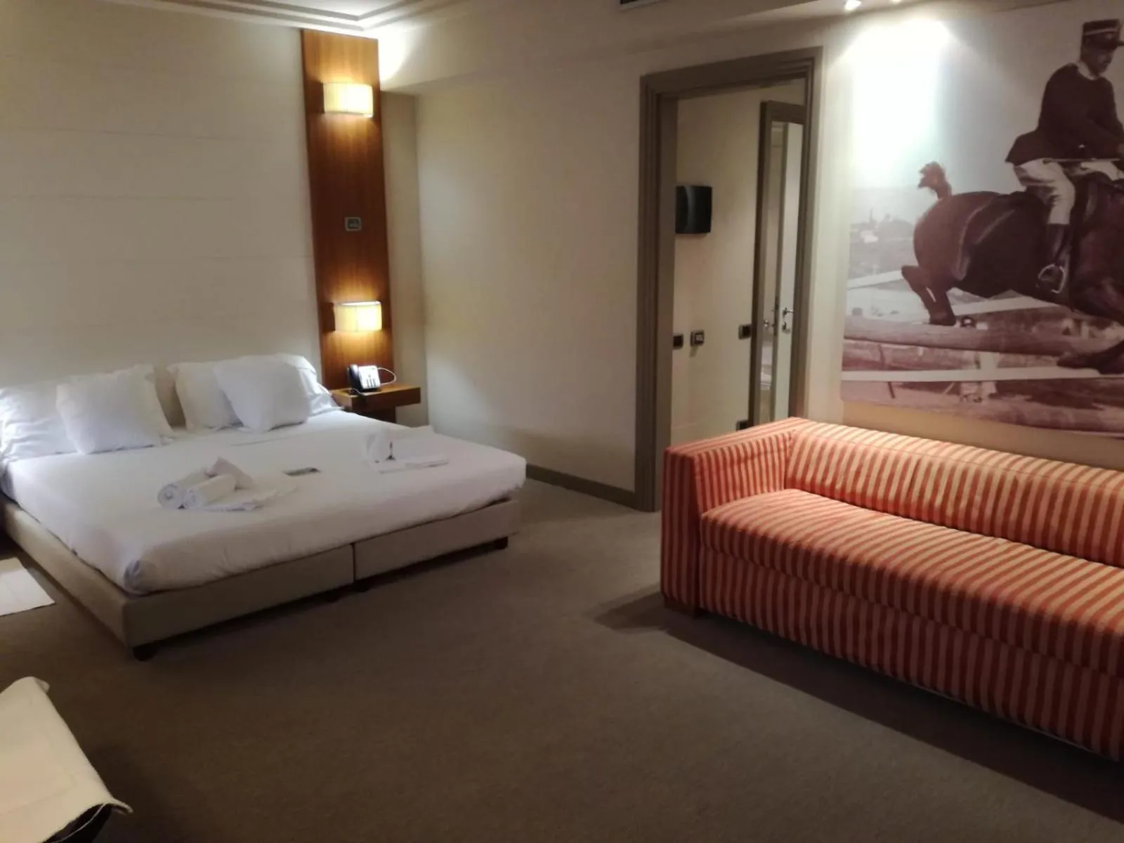 Bedroom, Bed in Hotel Barrage