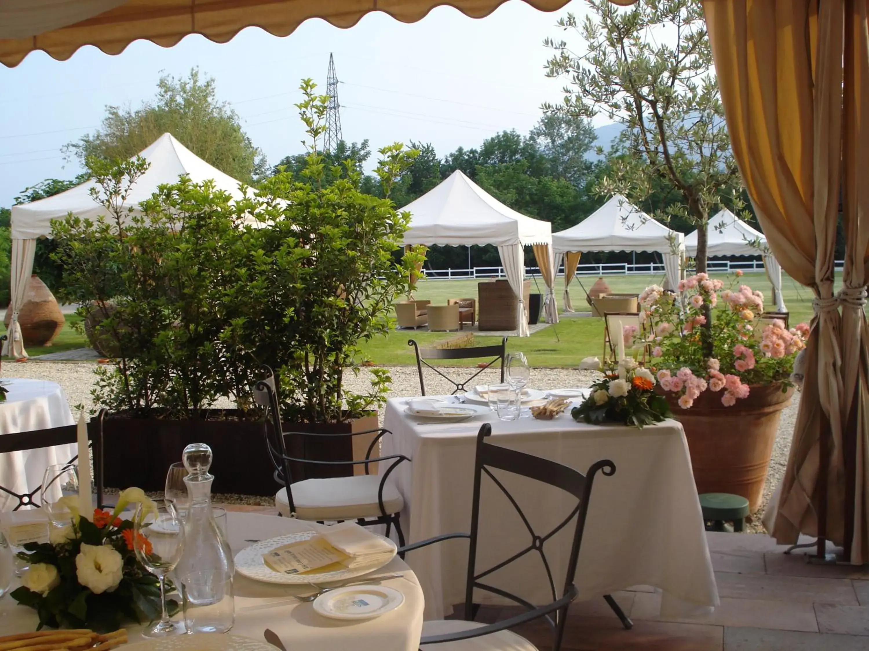 Restaurant/places to eat in Hotel Barrage Restaurant/places to eat in Hotel Barrage