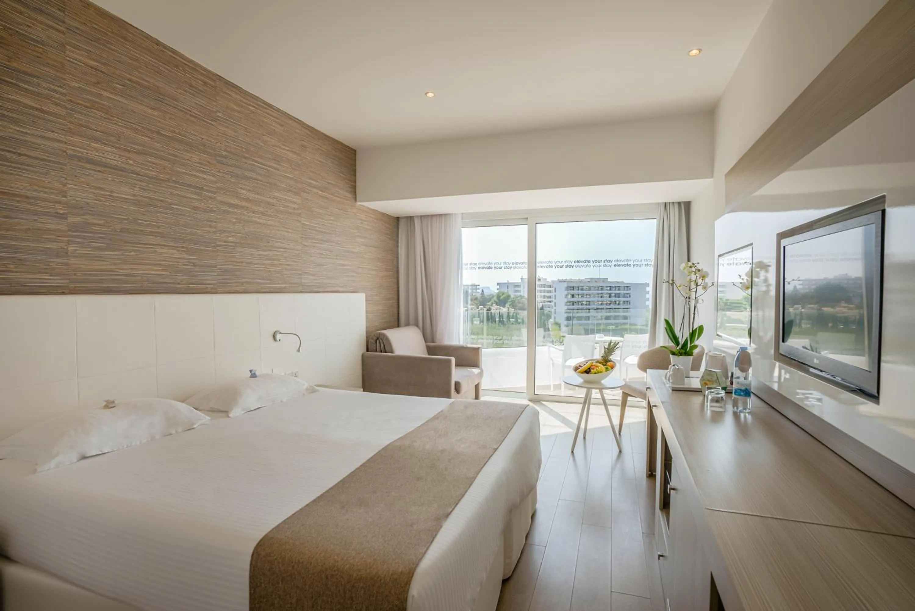 Bedroom, Bed in MARGADINA HOTEL