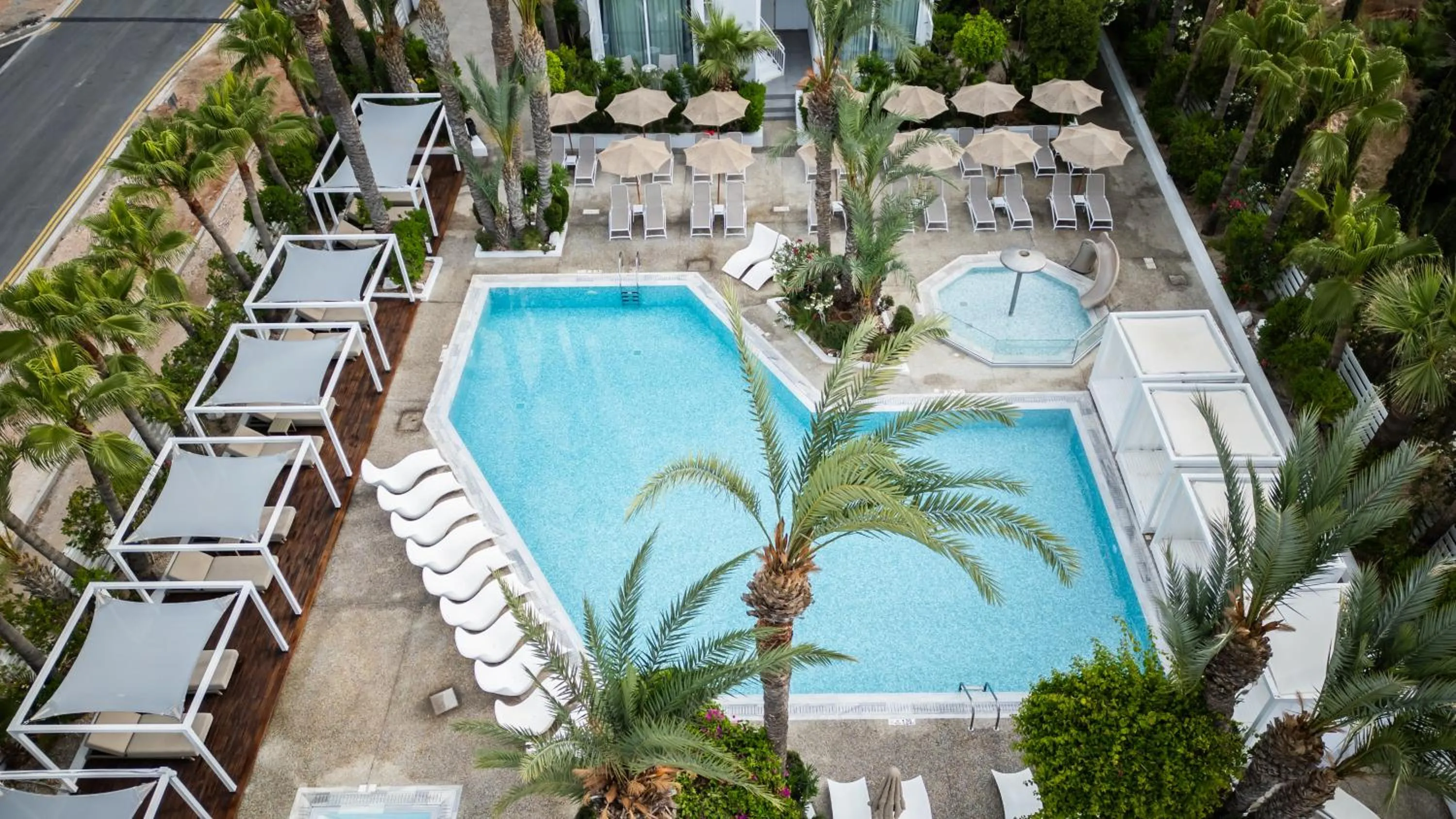 Swimming pool in MARGADINA HOTEL