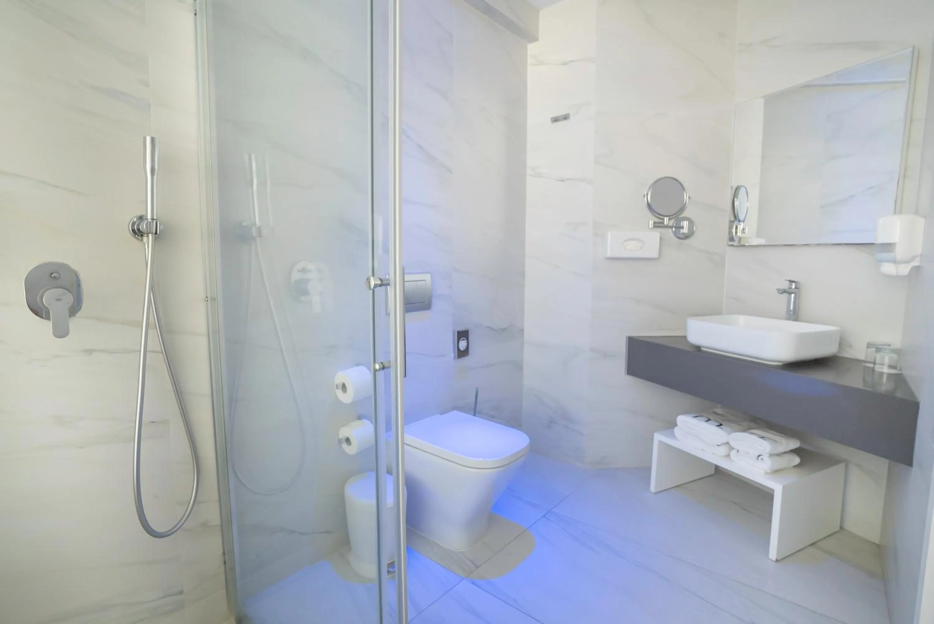 Bathroom in MARGADINA HOTEL