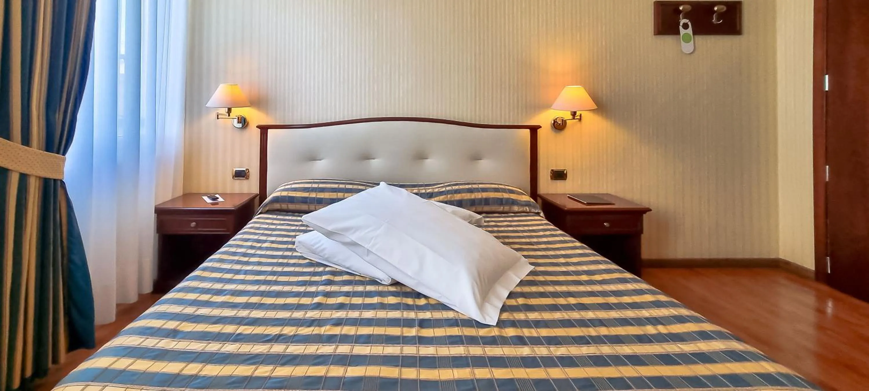 Bed in Hotel Benaco Garda ***S