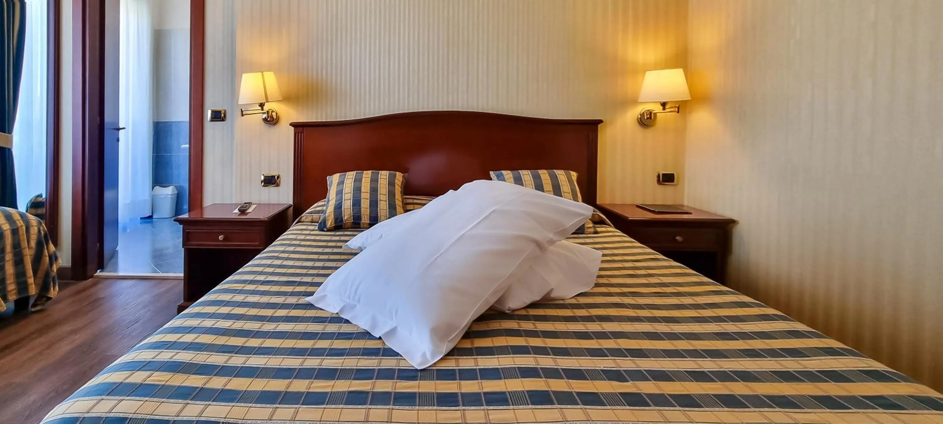 Bed in Hotel Benaco Garda ***S