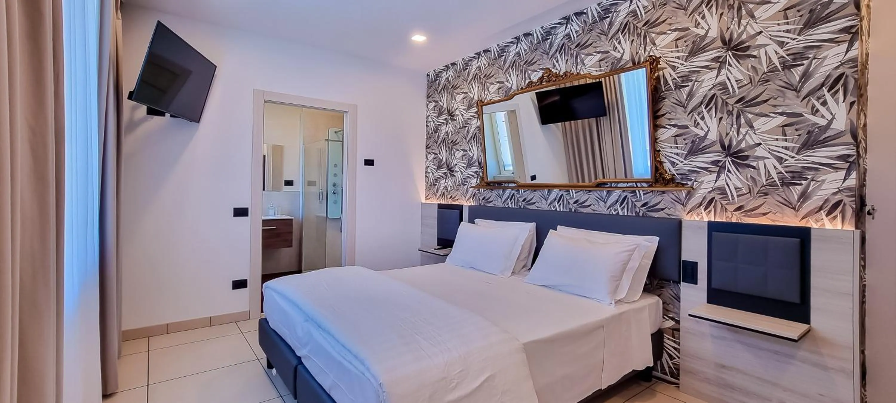 Bed in Hotel Benaco Garda ***S