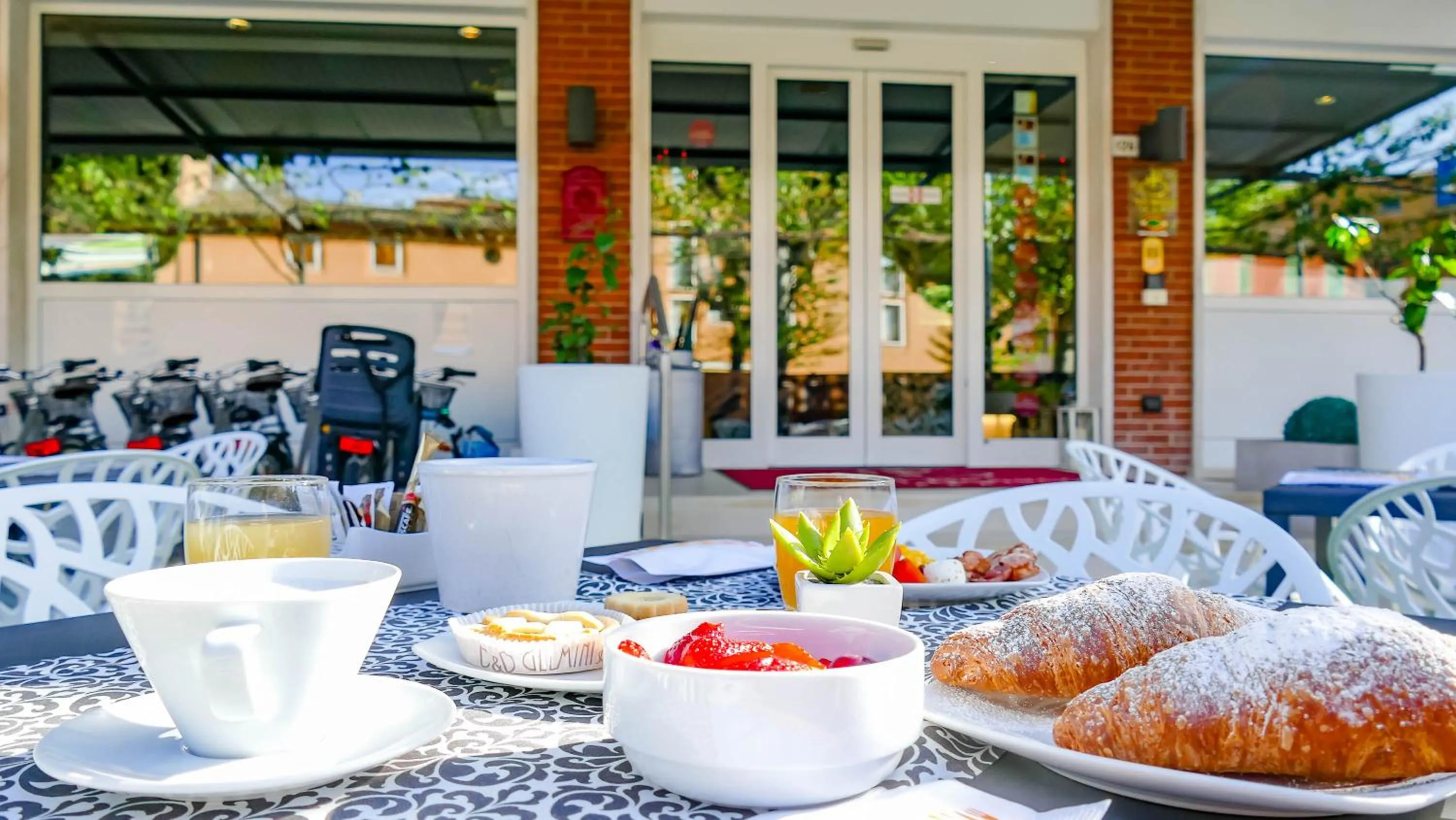 Food and drinks in Hotel Benaco Garda ***S