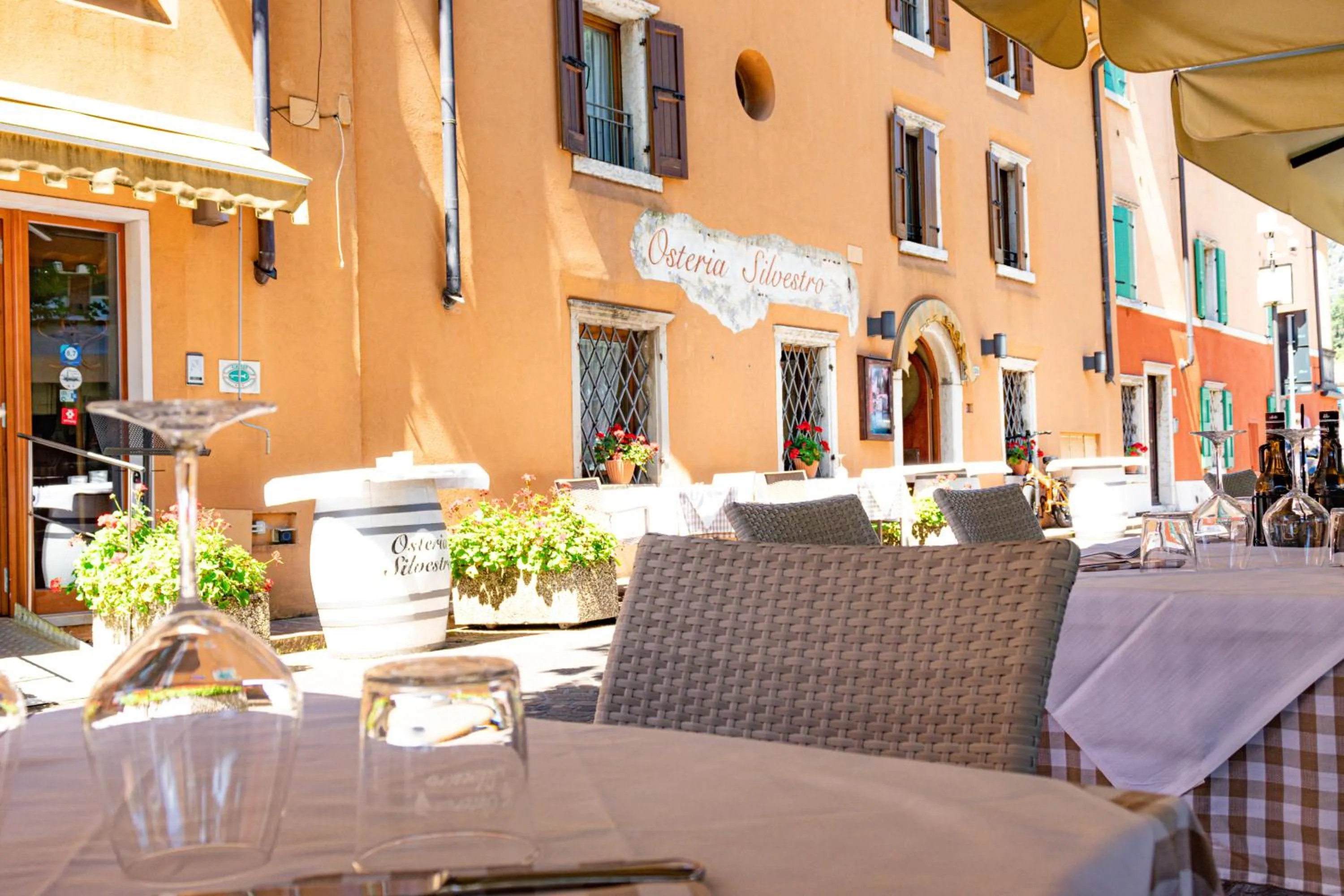 Restaurant/places to eat in Hotel Benaco Garda ***S
