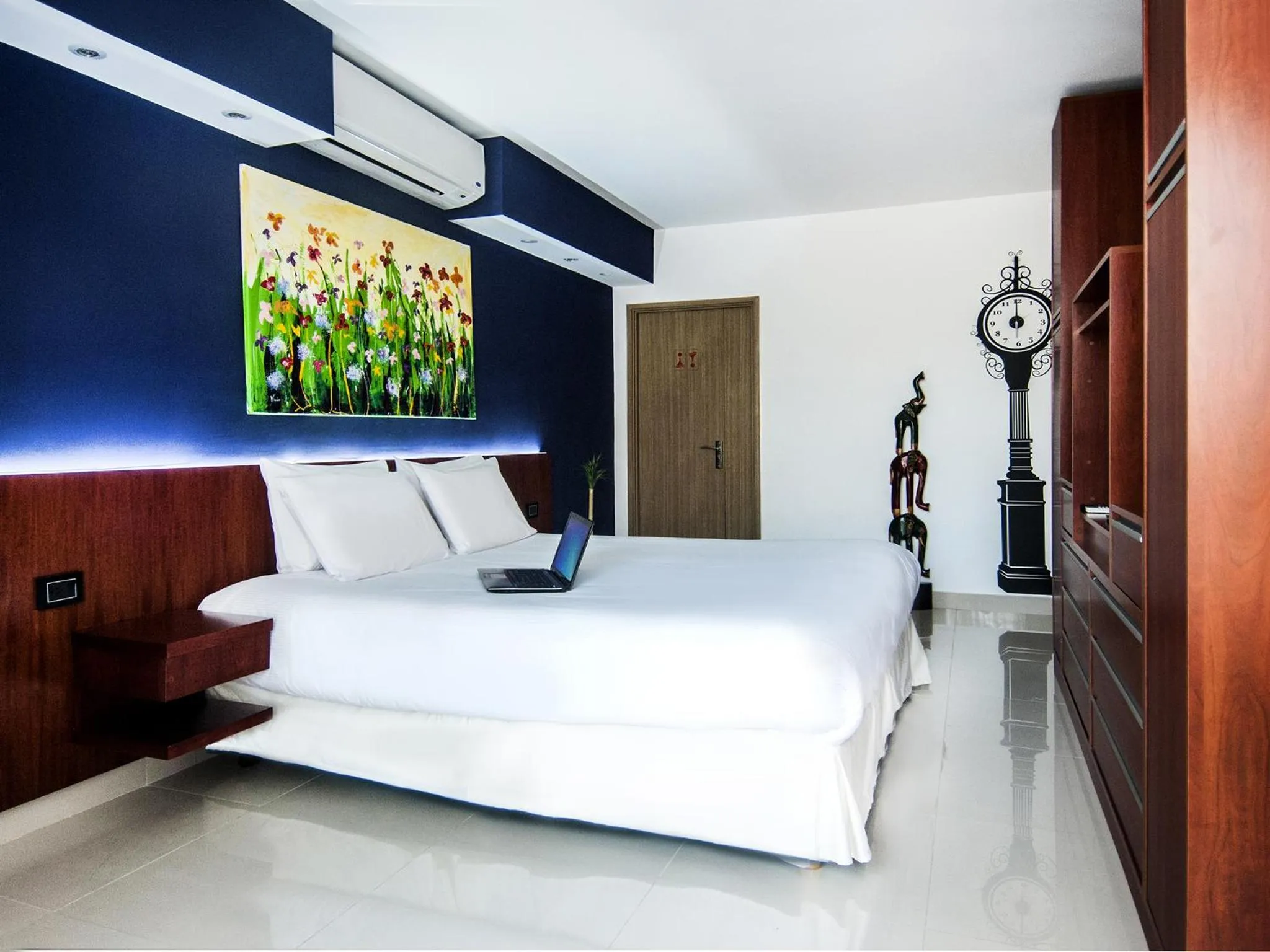 Bed in Shoshana Hotel Boutique