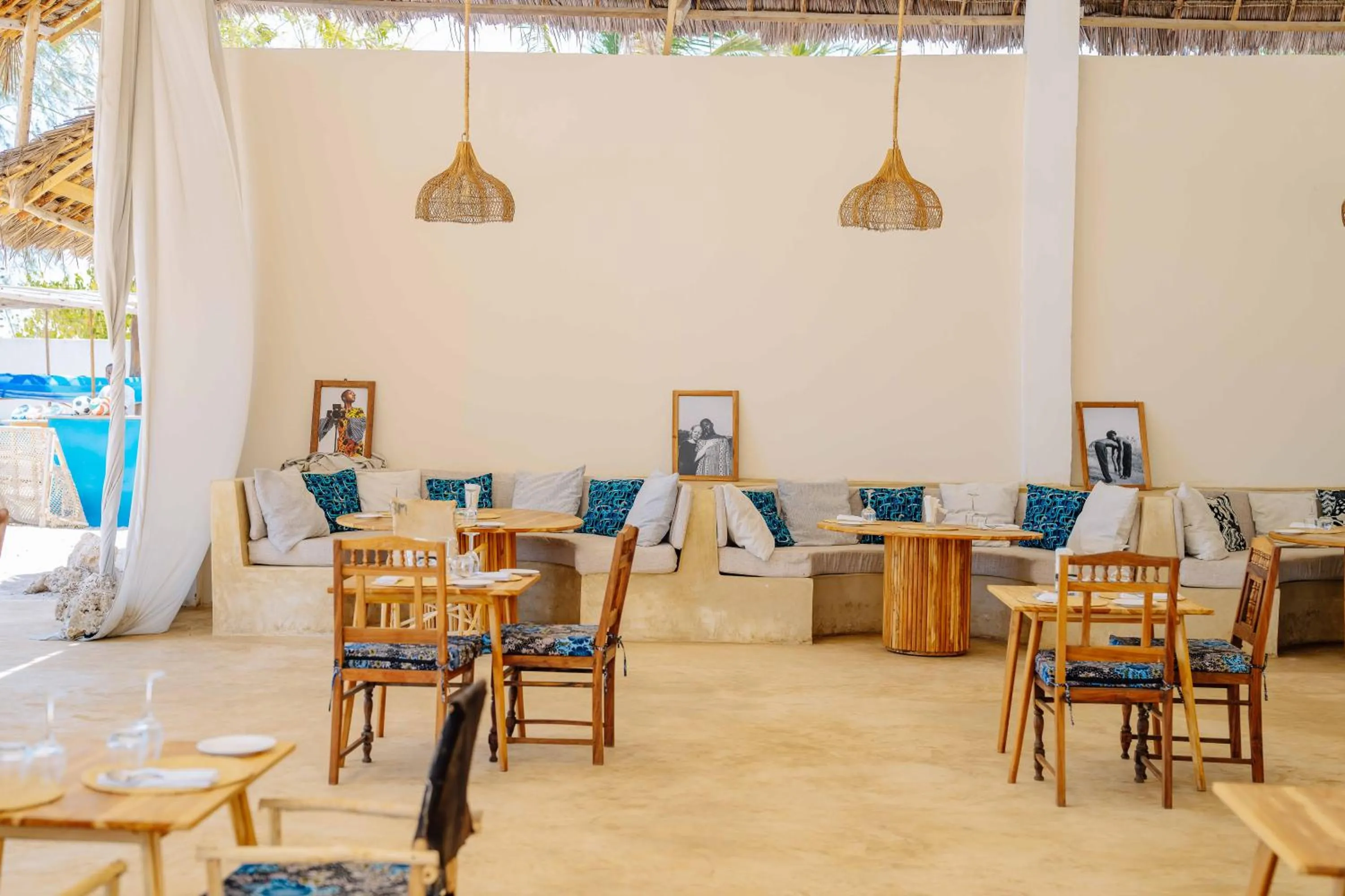 Restaurant/places to eat in Spice Island Hotel & Resort