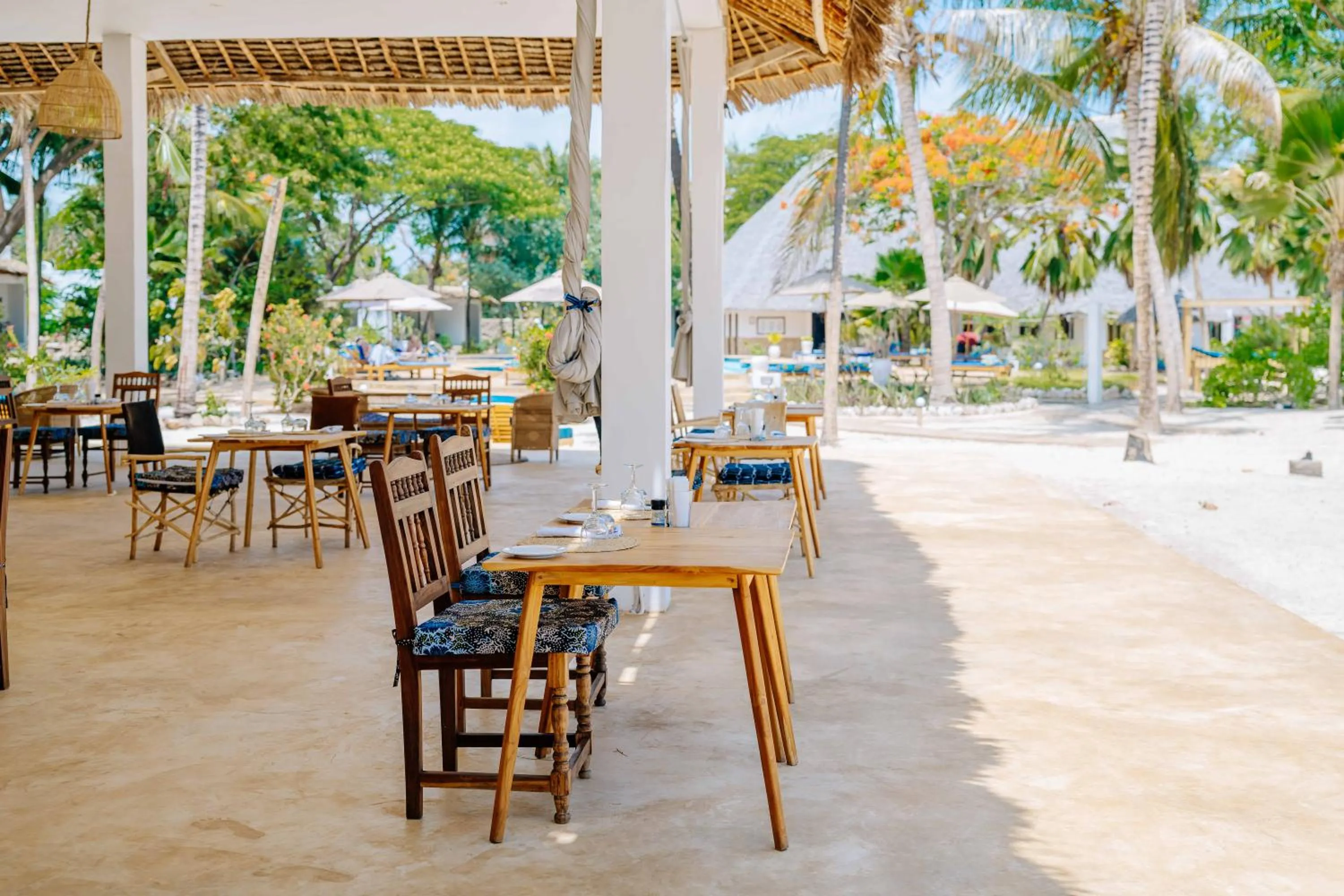 Restaurant/places to eat in Spice Island Hotel & Resort