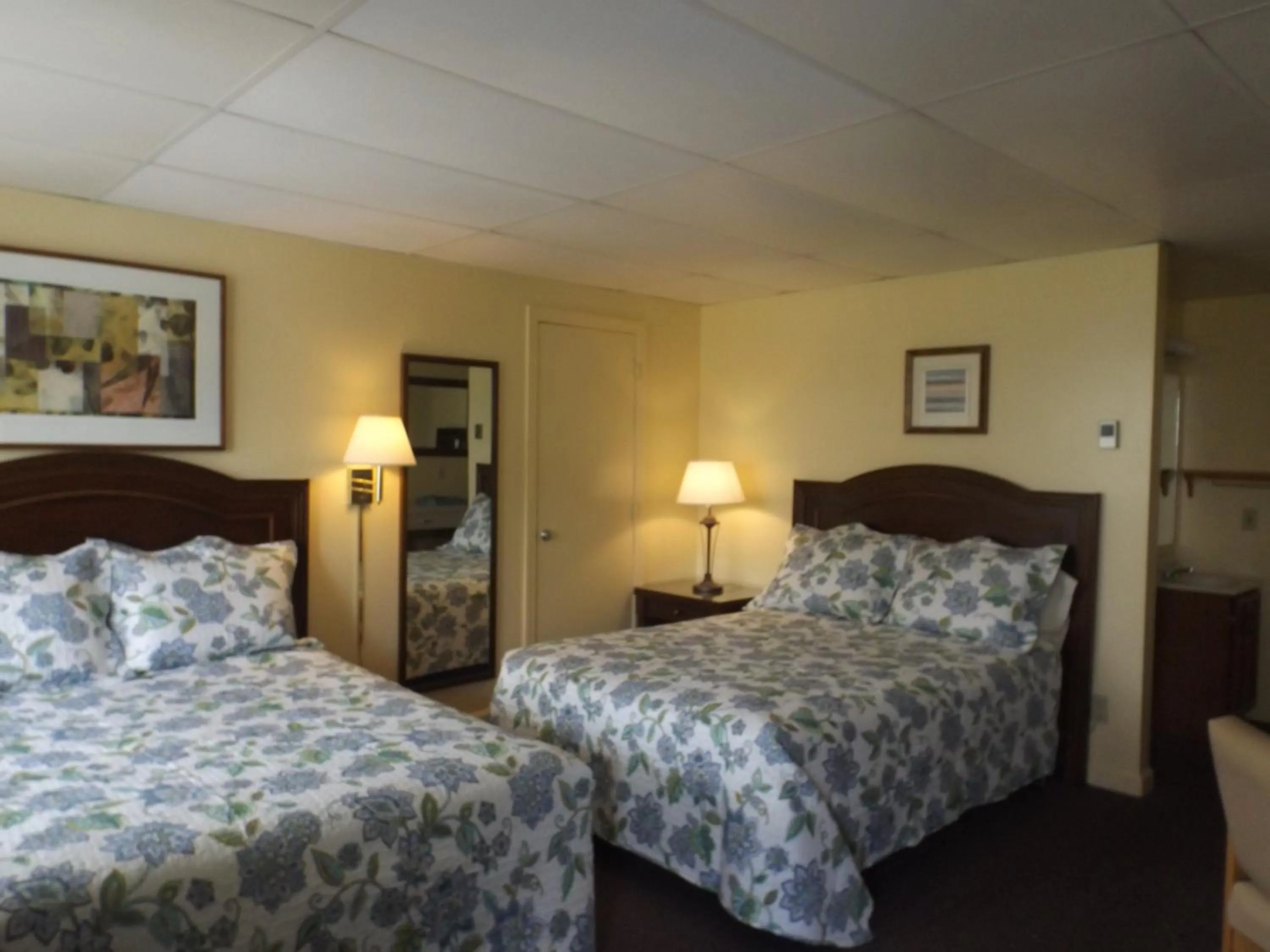 Bedroom, Bed in Footbridge North Hotel