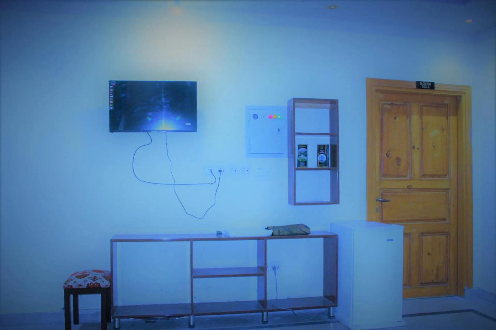 Communal lounge/ TV room in Hotel Le Meridien