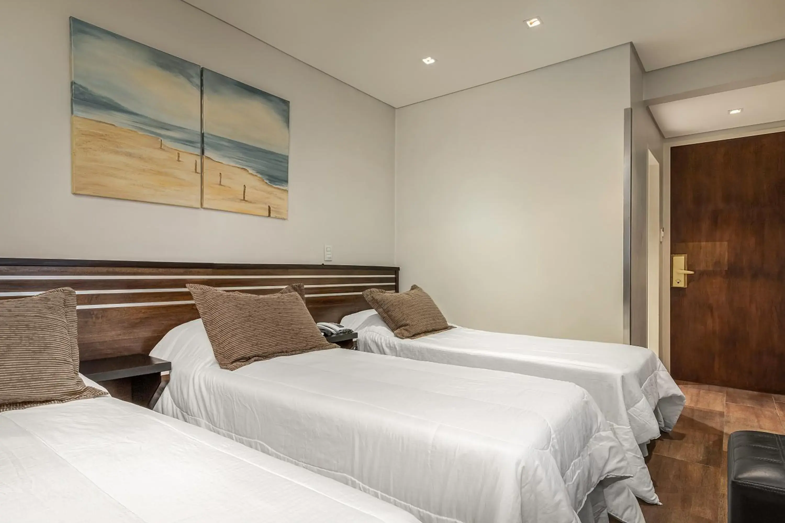 Photo of the whole room, Bed in Up Retiro Photo of the whole room, Bed in Up Retiro