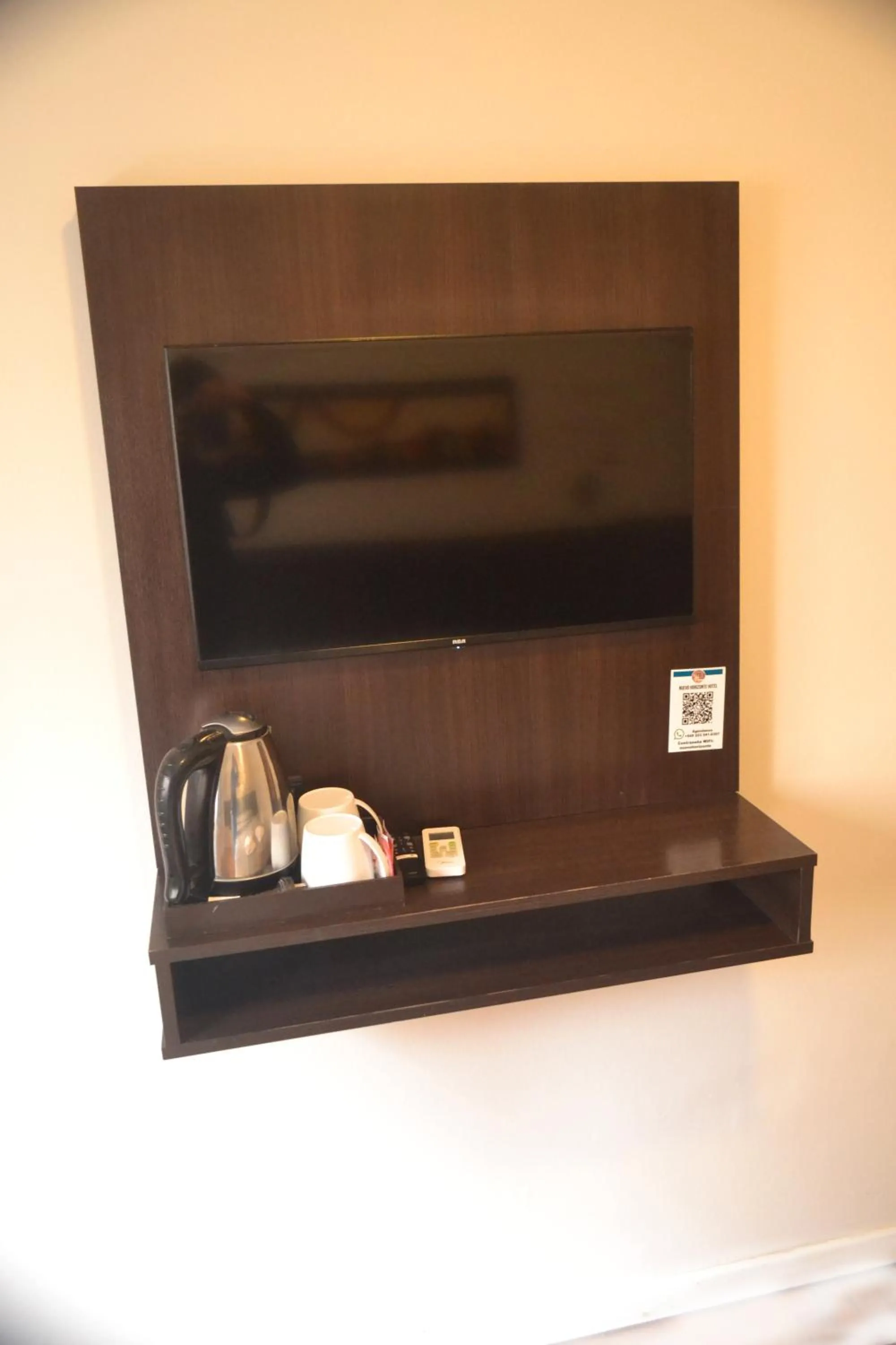 TV and multimedia in Nuevo Horizonte Hotel