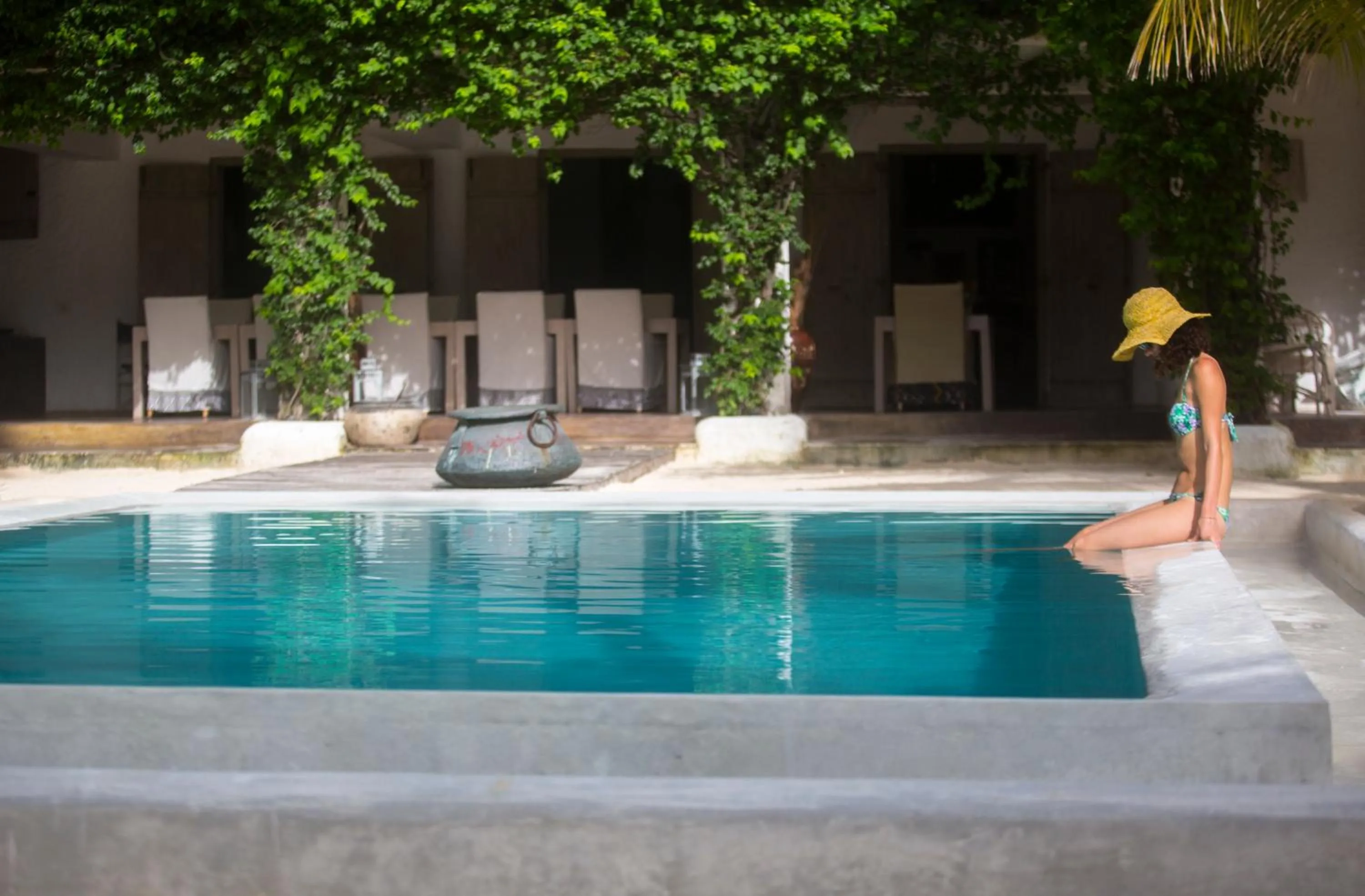 Swimming pool in Uzuri Boutique Hotel