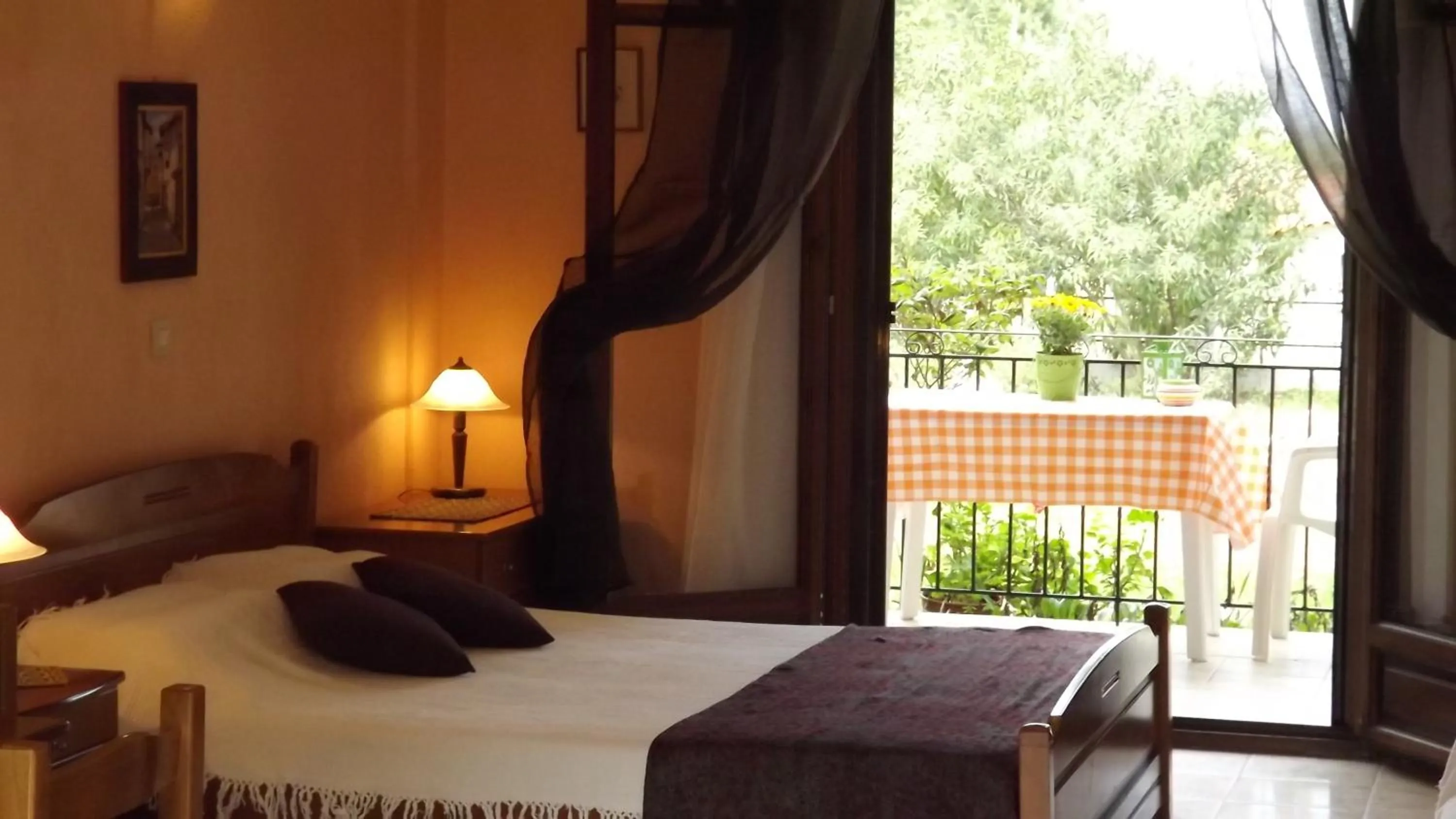 Photo of the whole room, Bed in Pefka Studios & Apartments