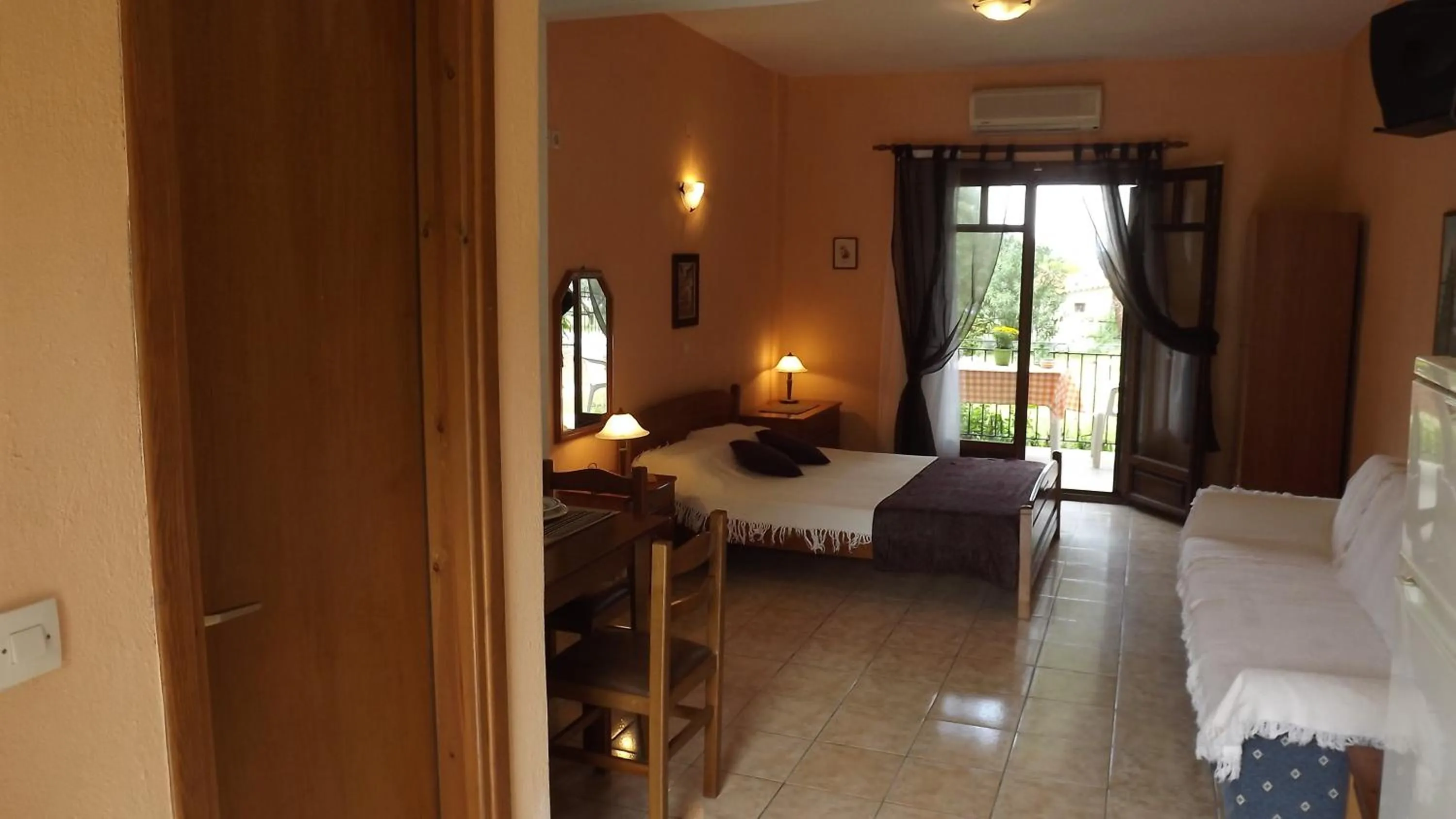 Photo of the whole room, Bed in Pefka Studios & Apartments