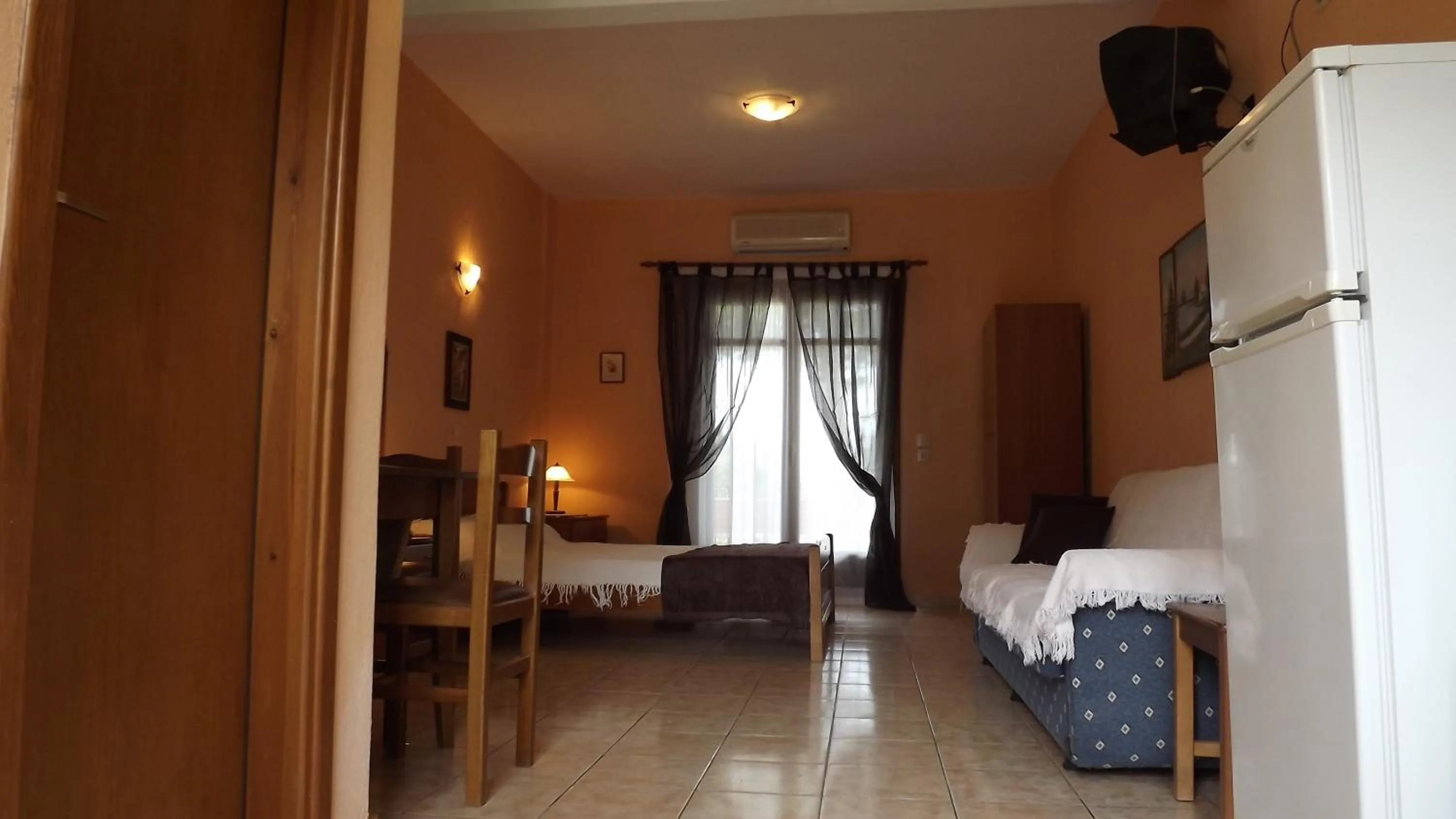 Photo of the whole room, Bed in Pefka Studios & Apartments