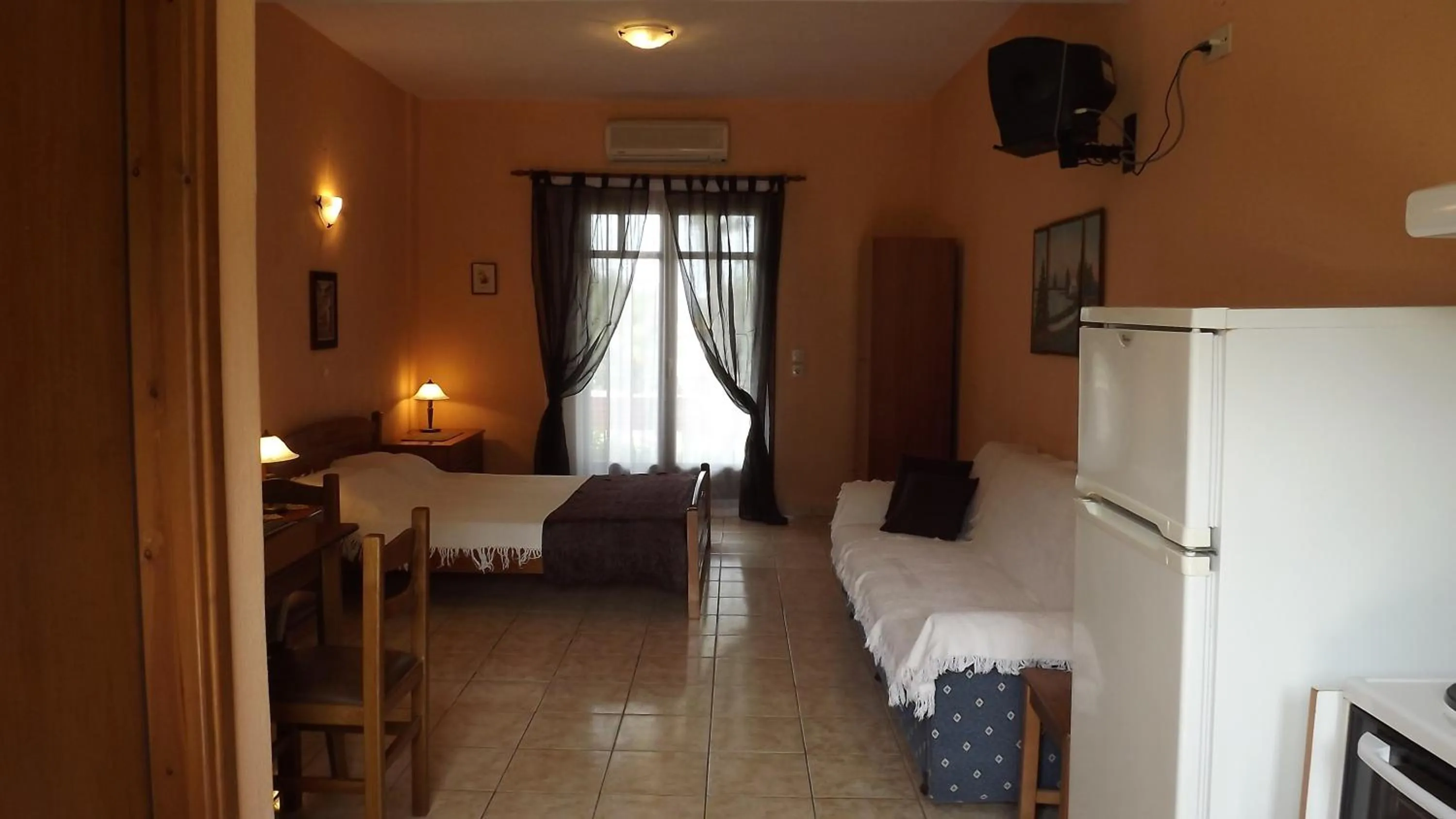 Photo of the whole room, Bed in Pefka Studios & Apartments