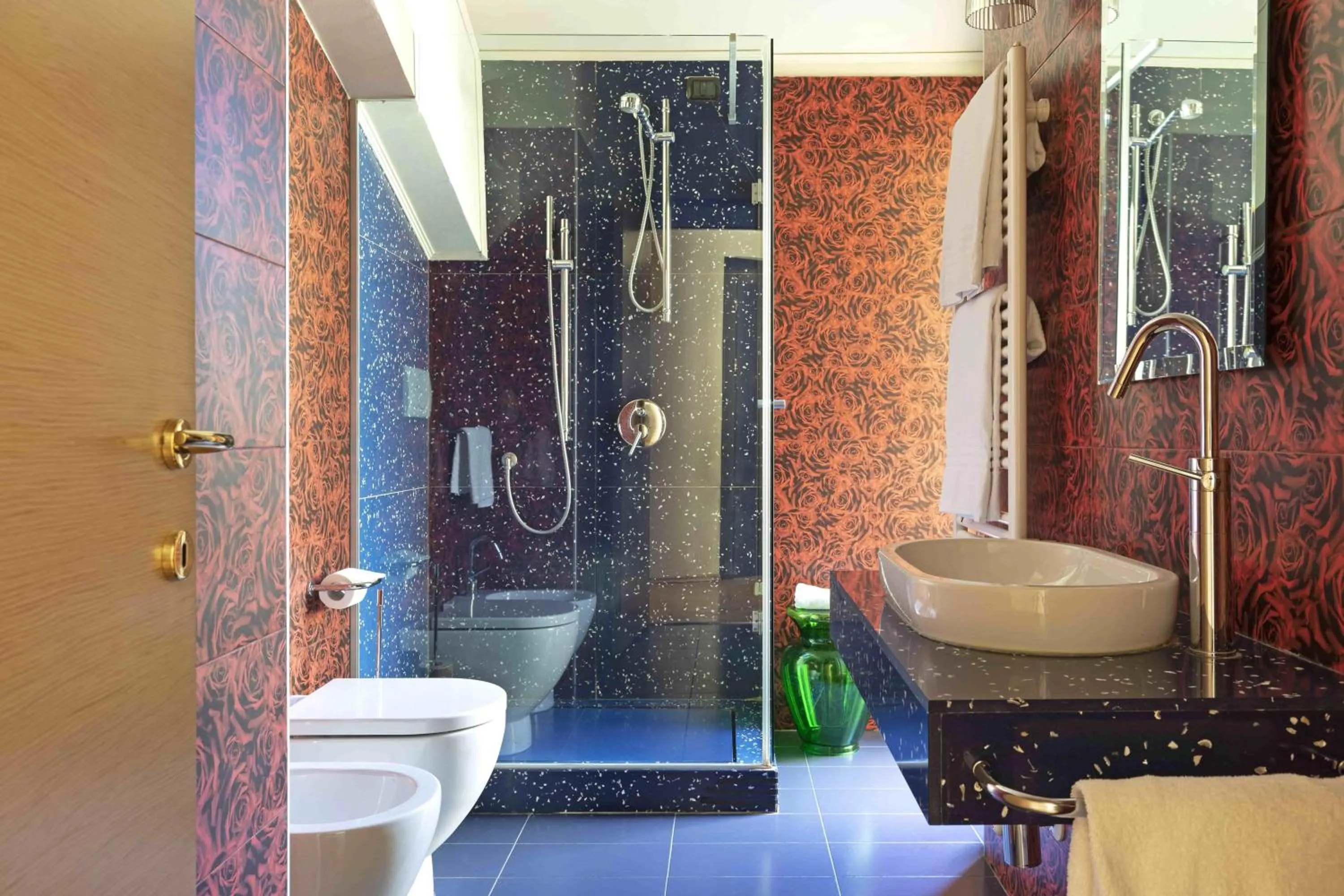 Bathroom in B&B HOTEL Malpensa Lago Maggiore