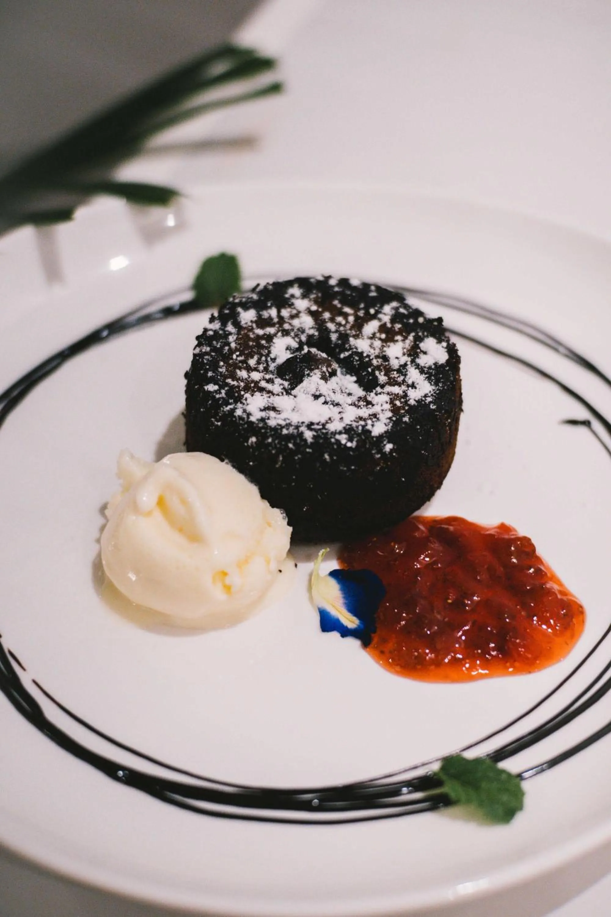 Restaurant/places to eat in Bahala Na Villas