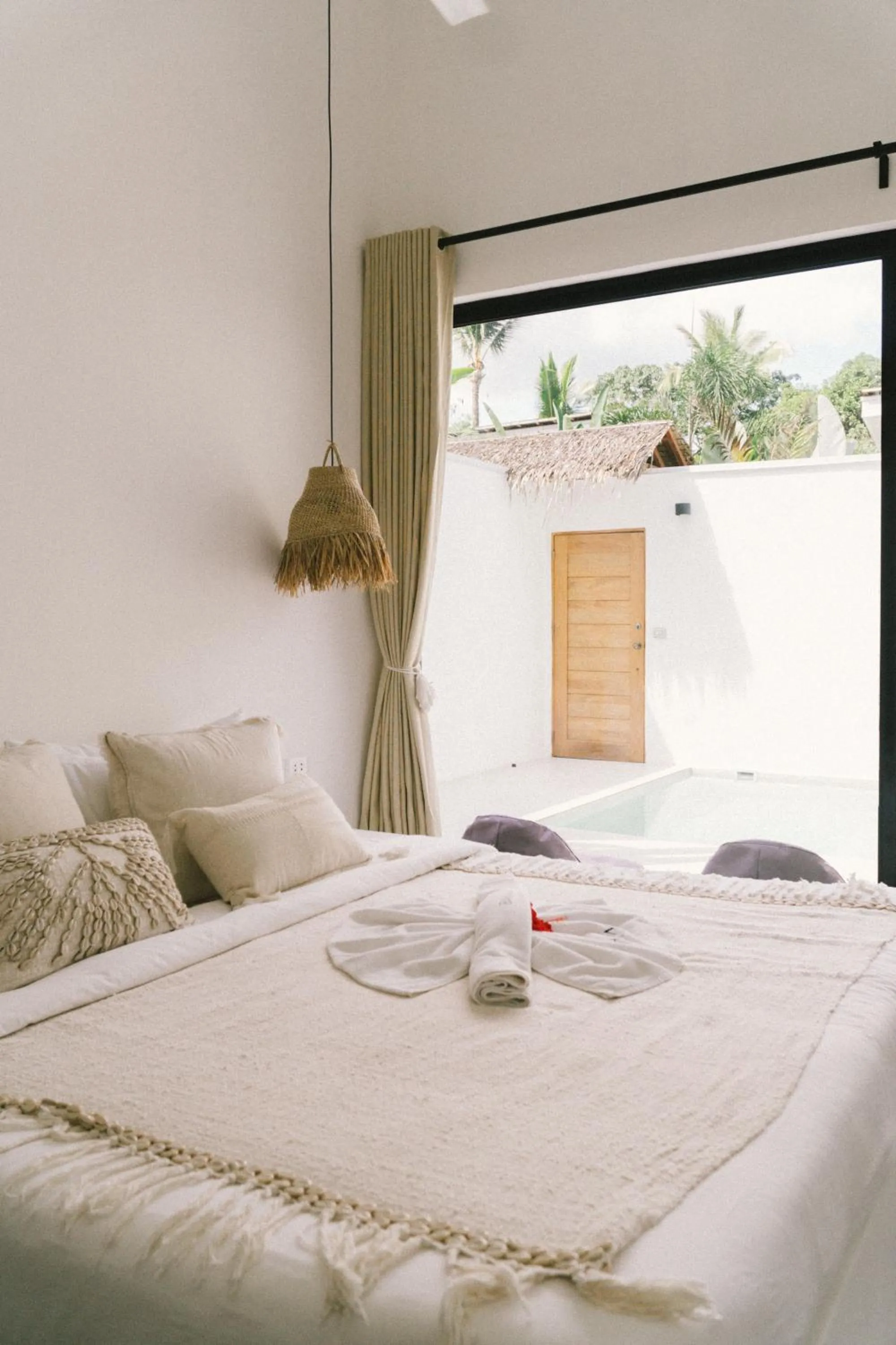 Bed in Bahala Na Villas