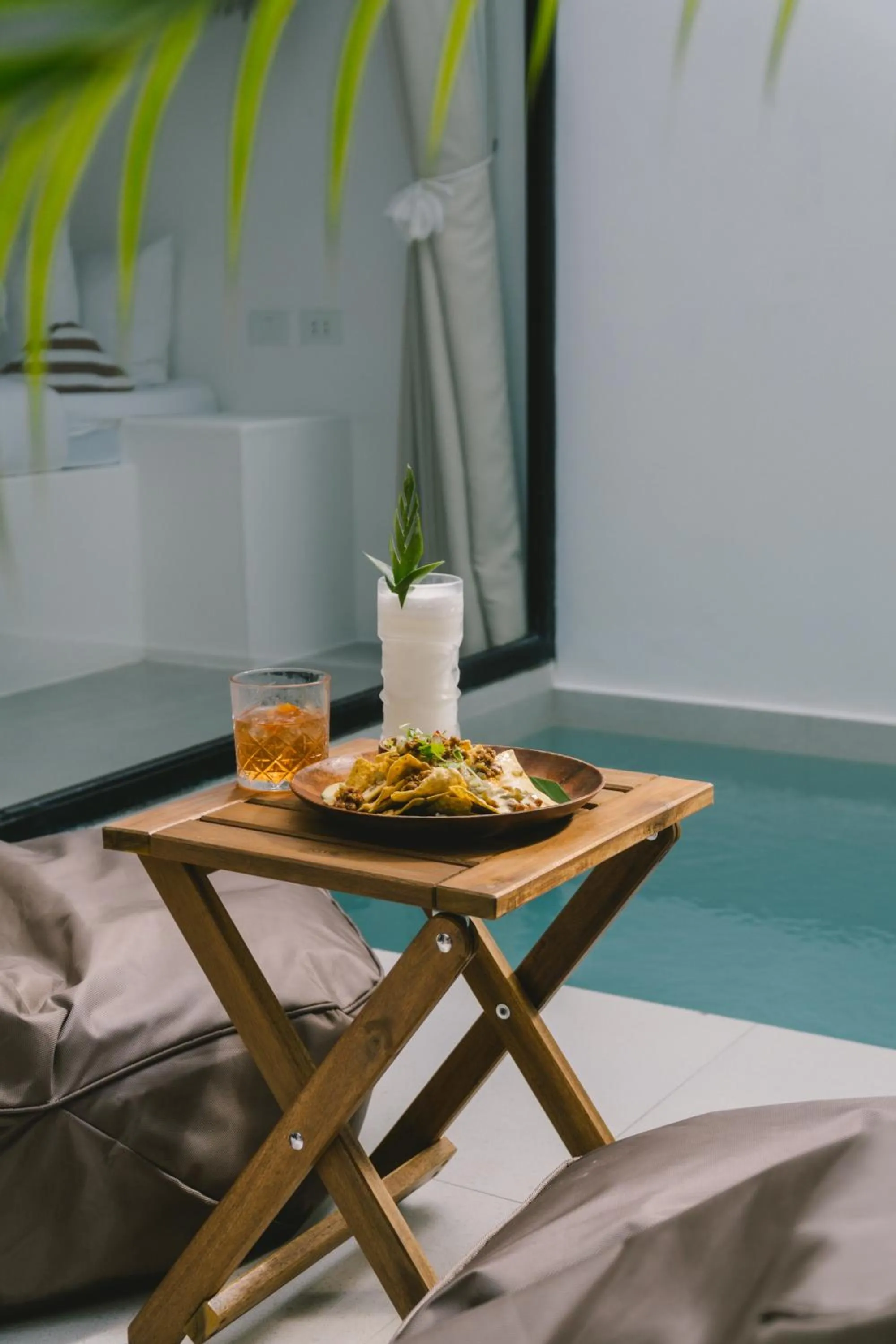 Restaurant/places to eat in Bahala Na Villas