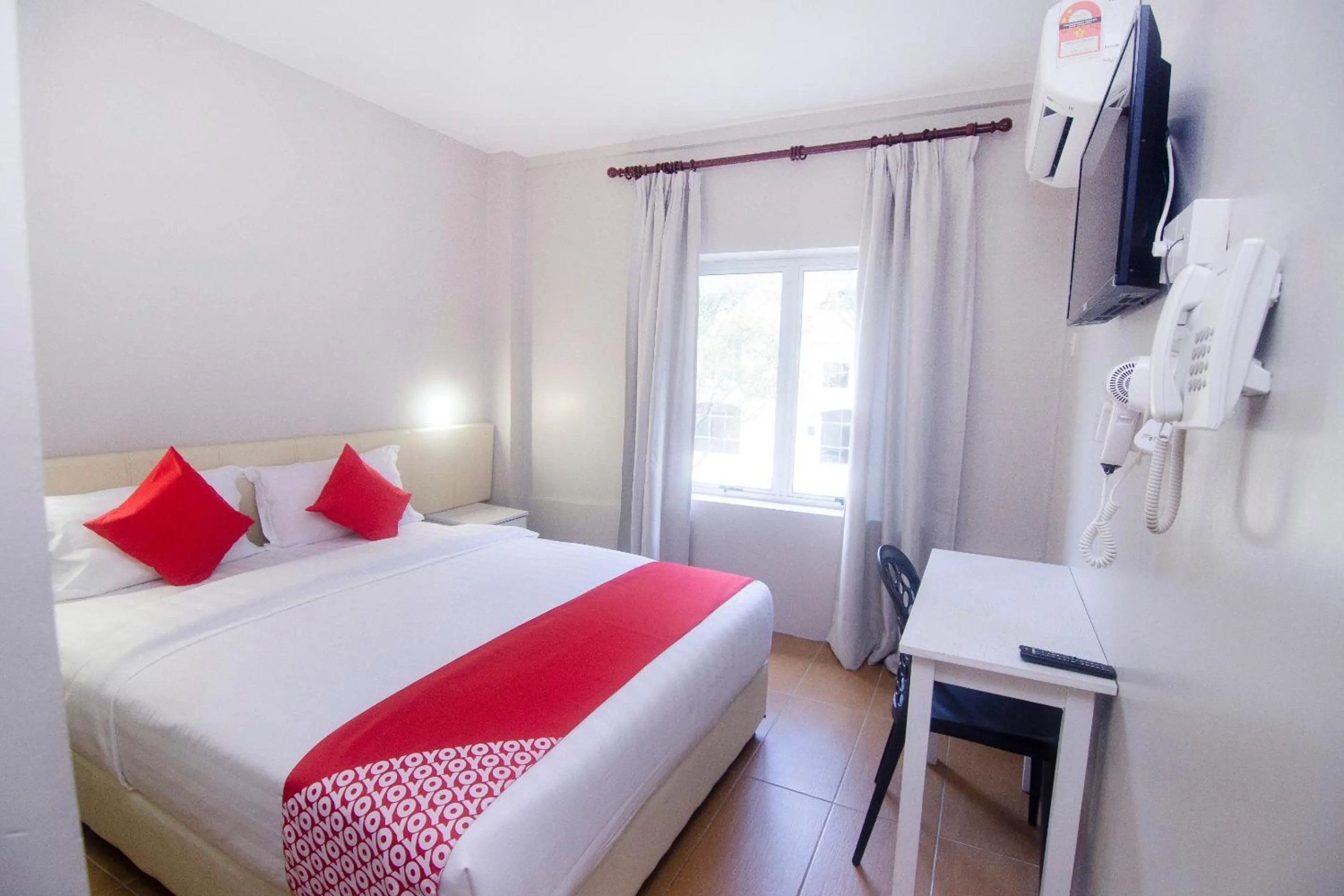 Bedroom, Bed in Hotel O iBC36 Business Stay