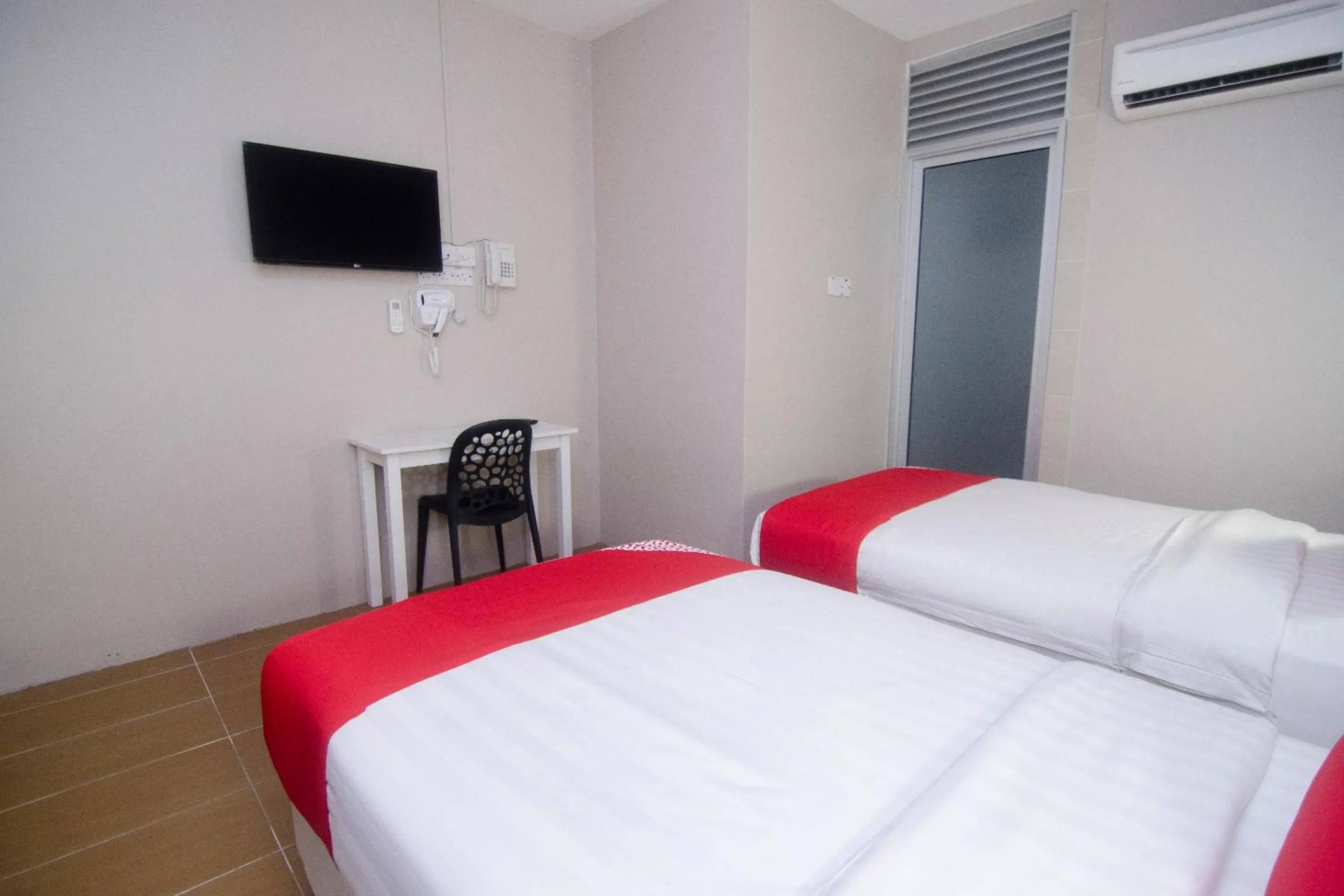 Bedroom, Bed in Hotel O iBC36 Business Stay