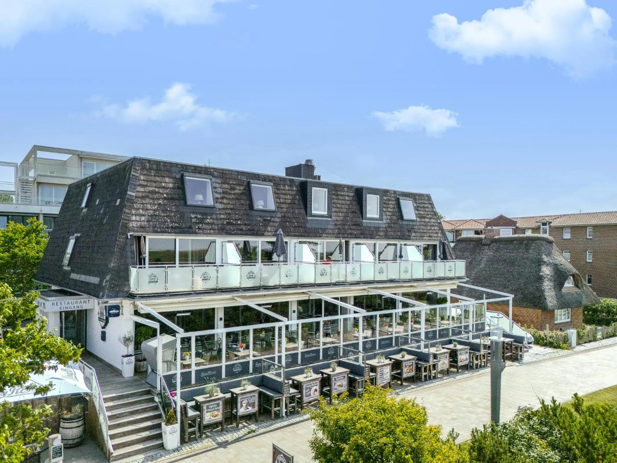 Property building in Hotel Strand No.1