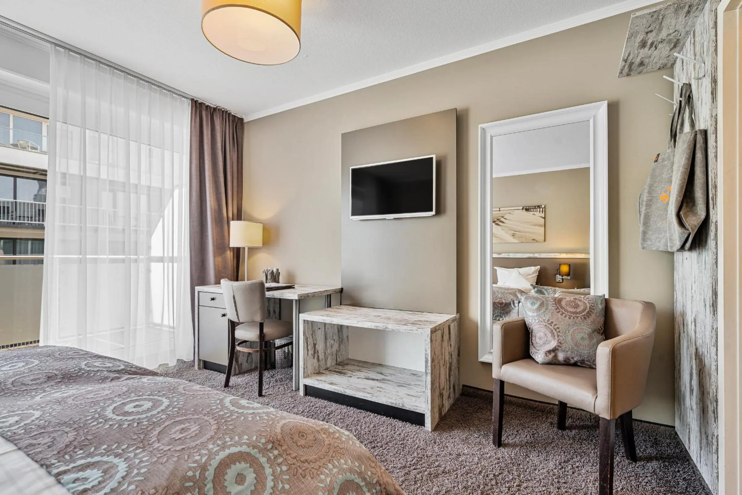 Bedroom, Bed in Hotel Strand No.1