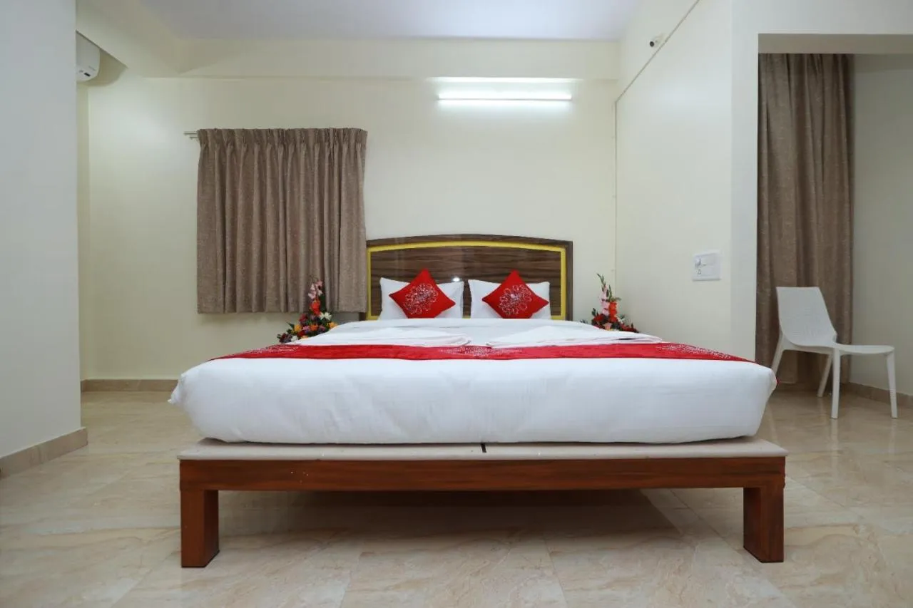 Toilet in Hotel Amulya Relax Inn